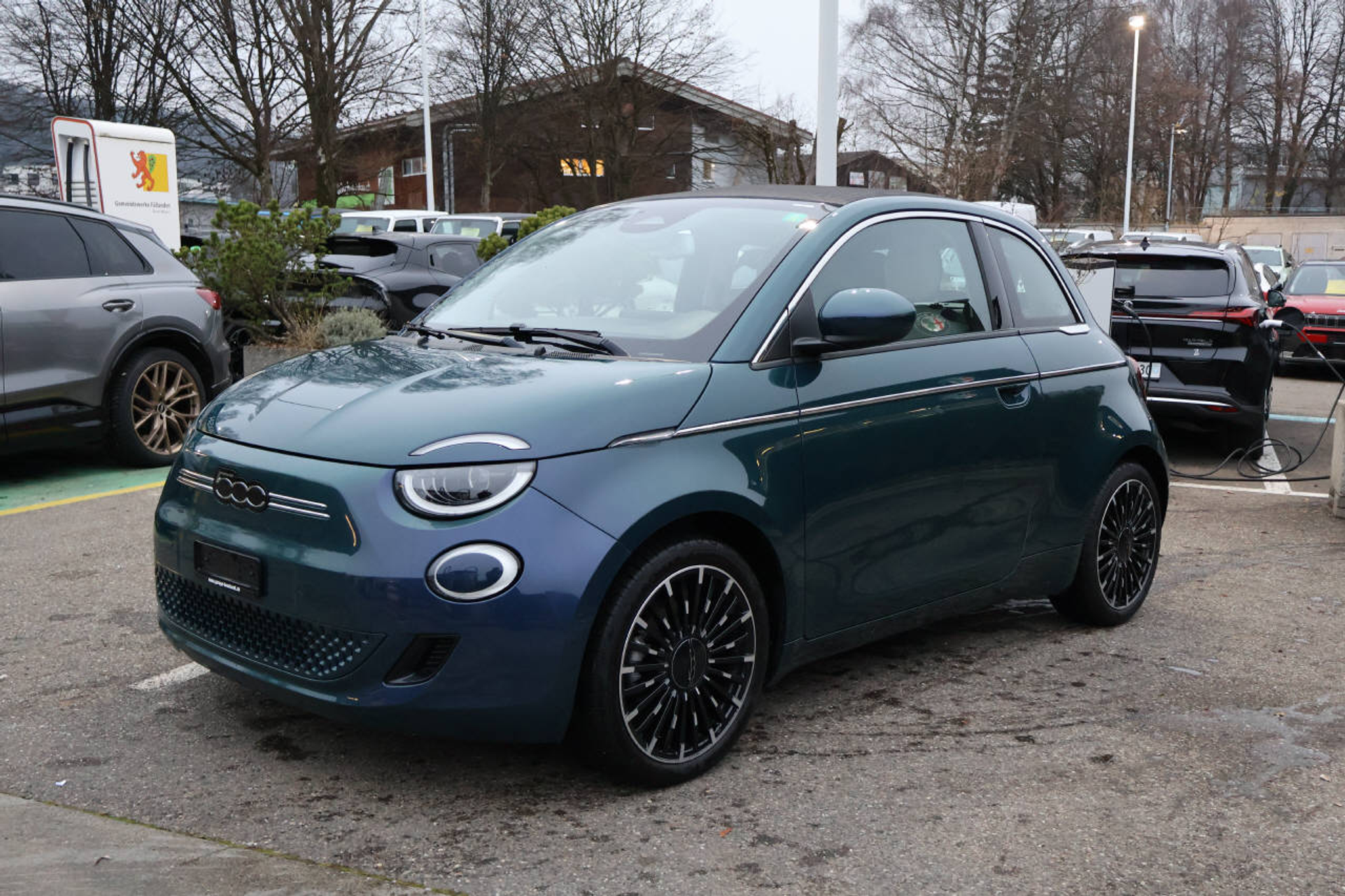 listing desktop thumbnail image 6