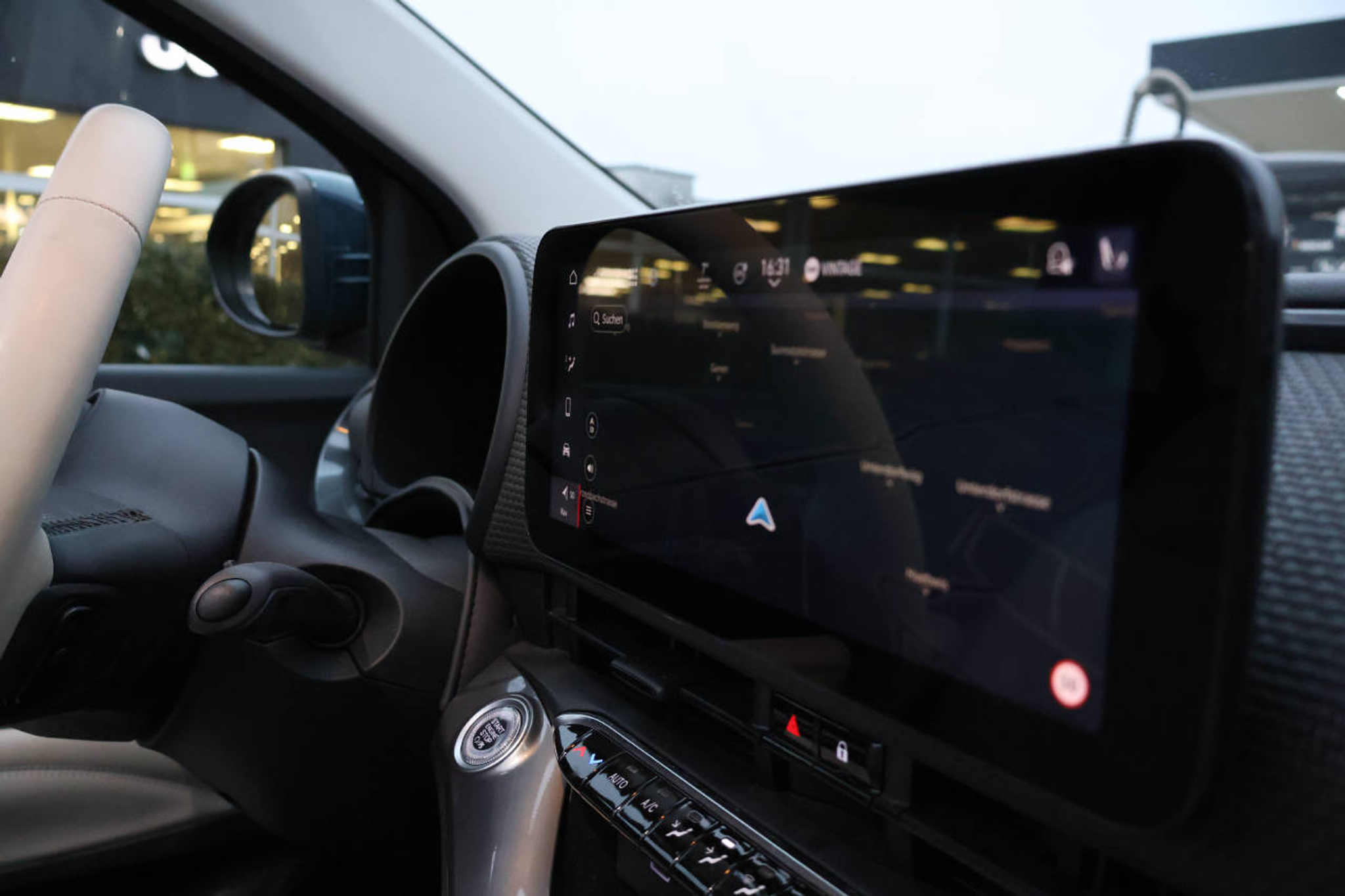 listing desktop thumbnail image 15