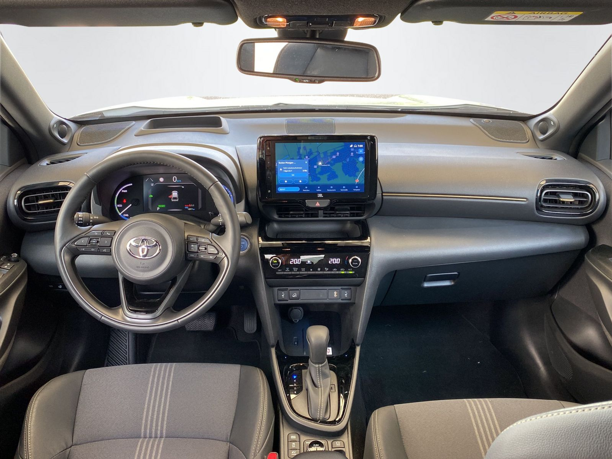 listing desktop thumbnail image 11