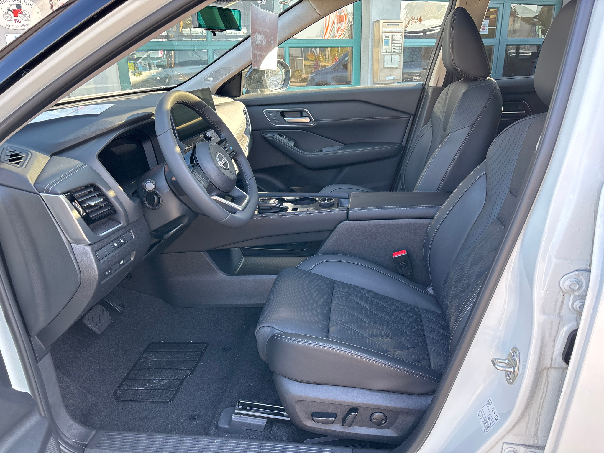 listing desktop thumbnail image 9