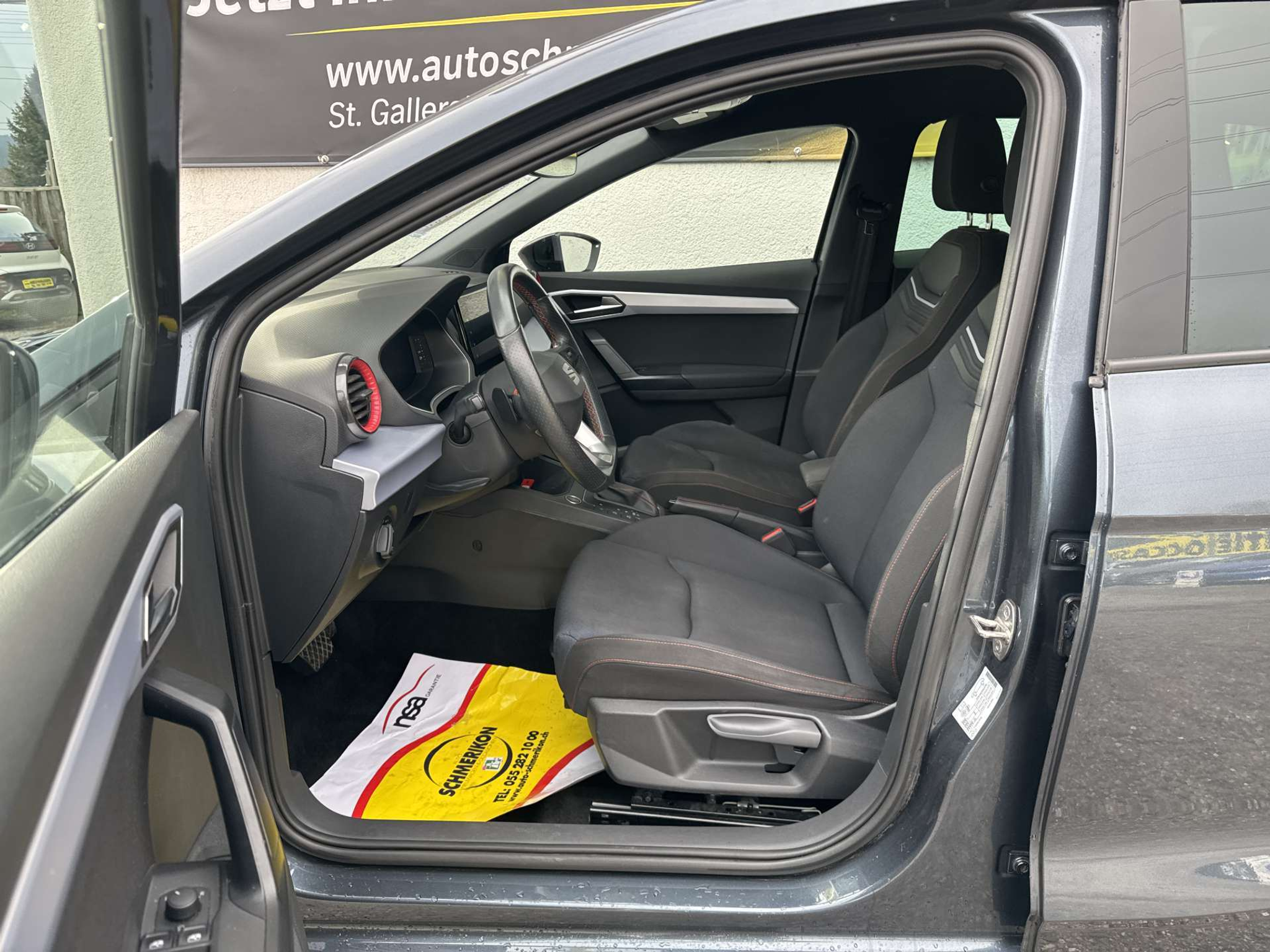 listing desktop thumbnail image 6