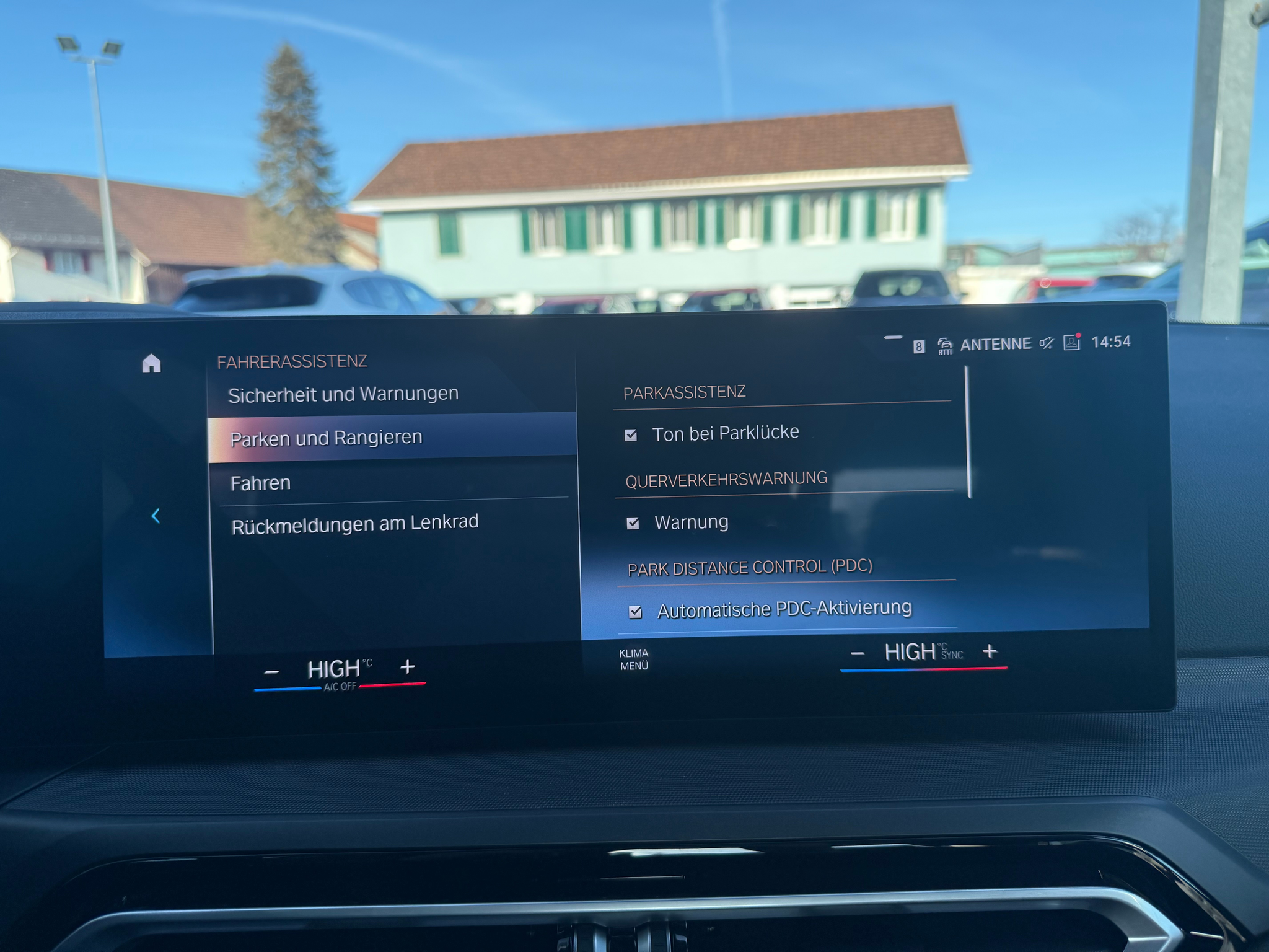 listing desktop thumbnail image 14