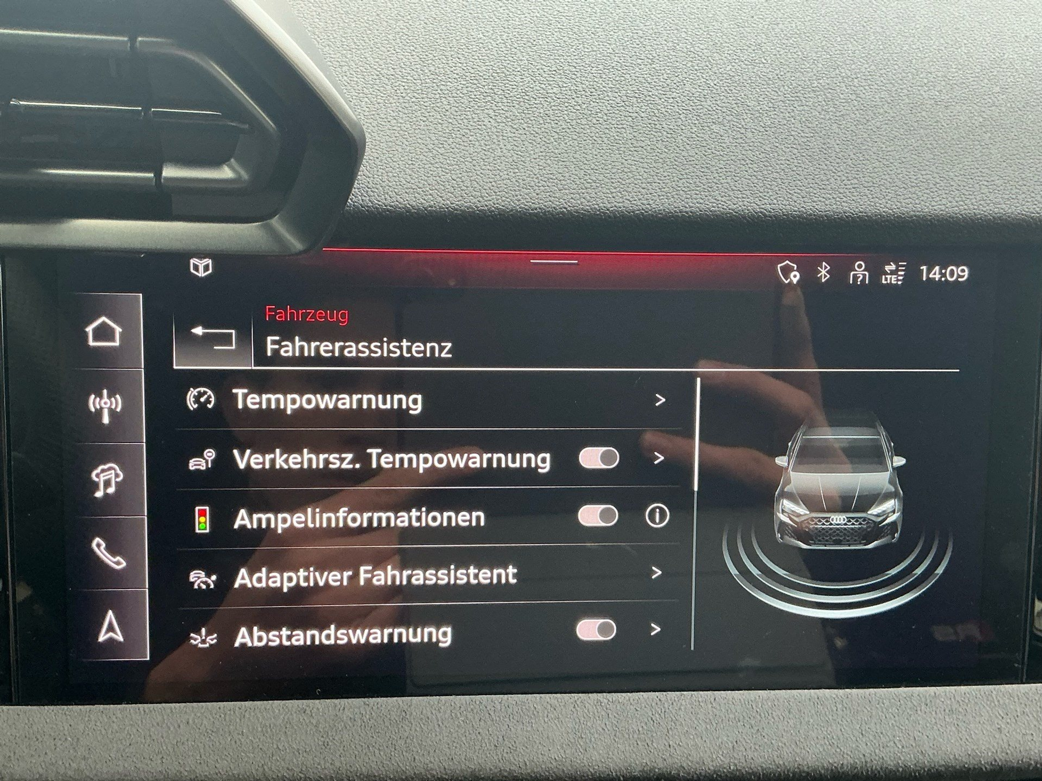 listing desktop thumbnail image 18