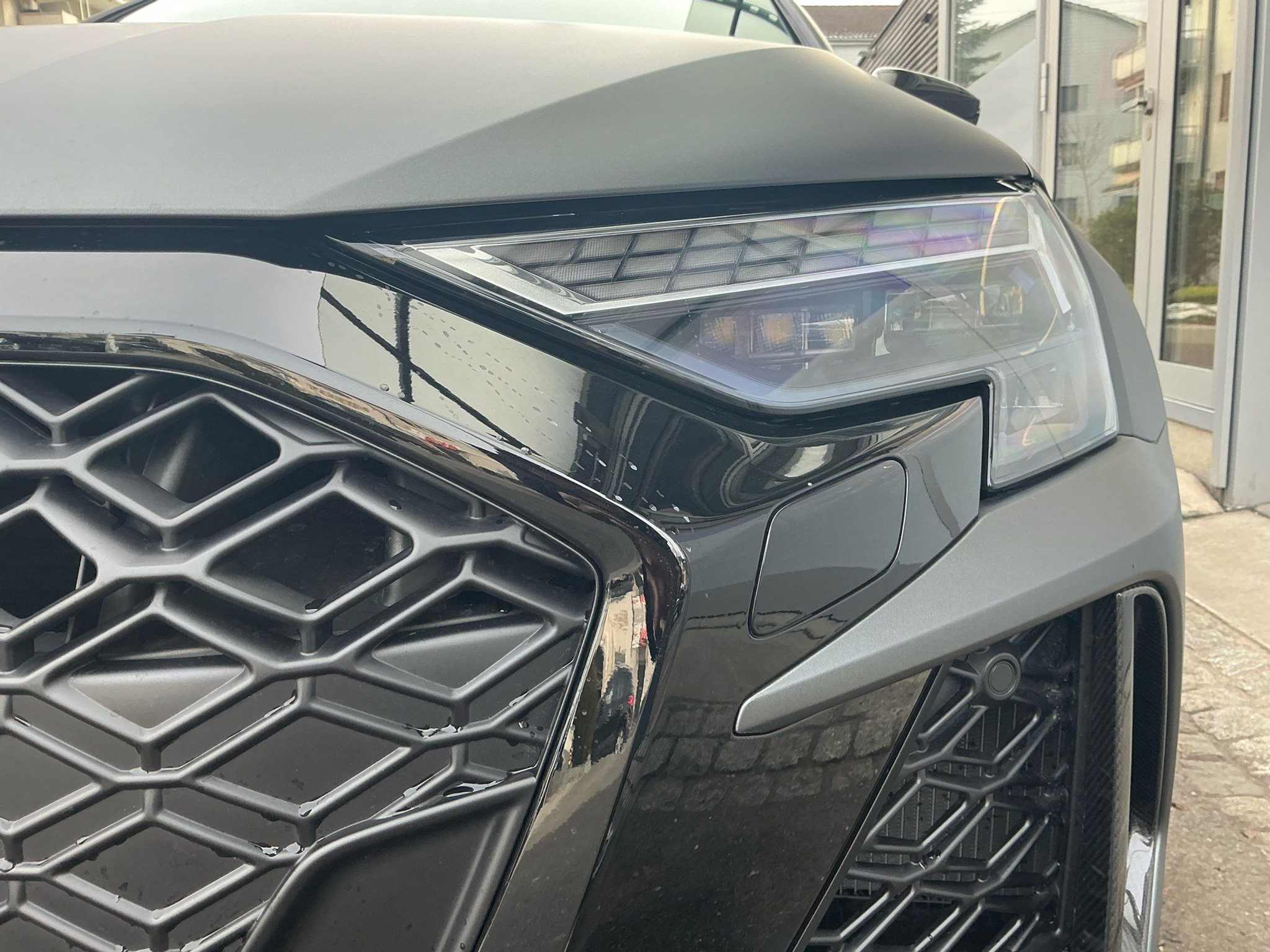 listing desktop thumbnail image 7