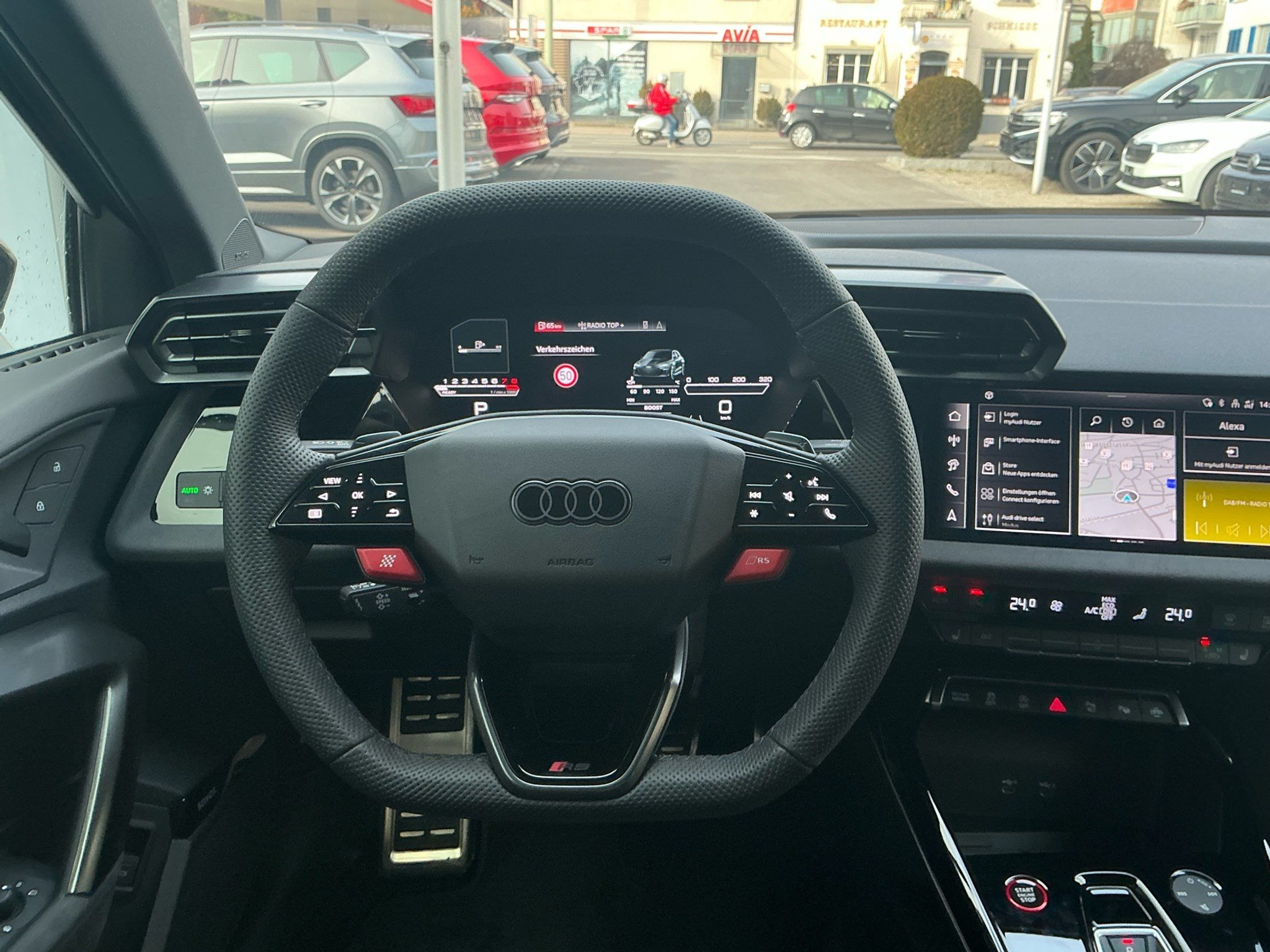 listing desktop thumbnail image 9