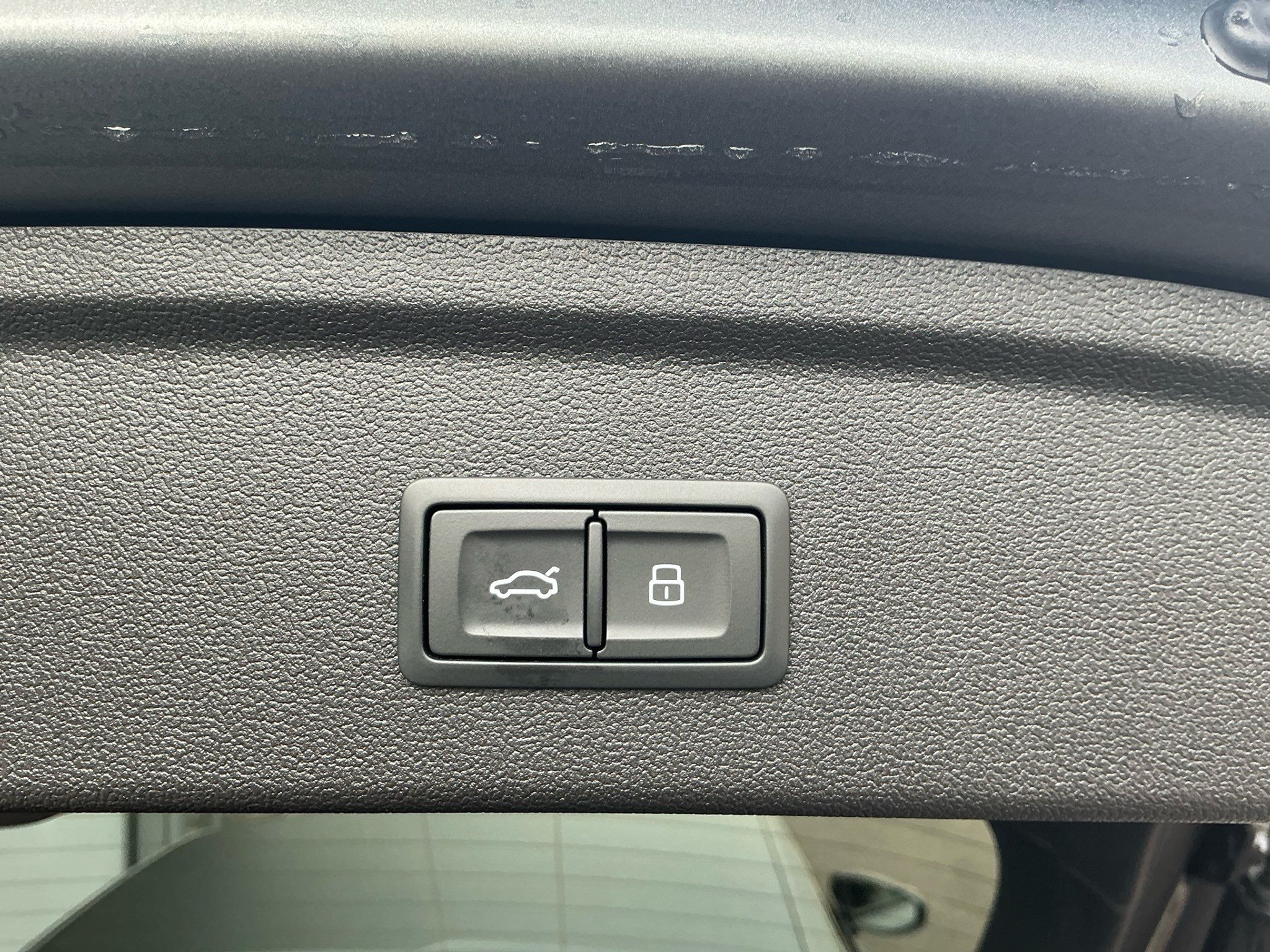 listing desktop thumbnail image 27