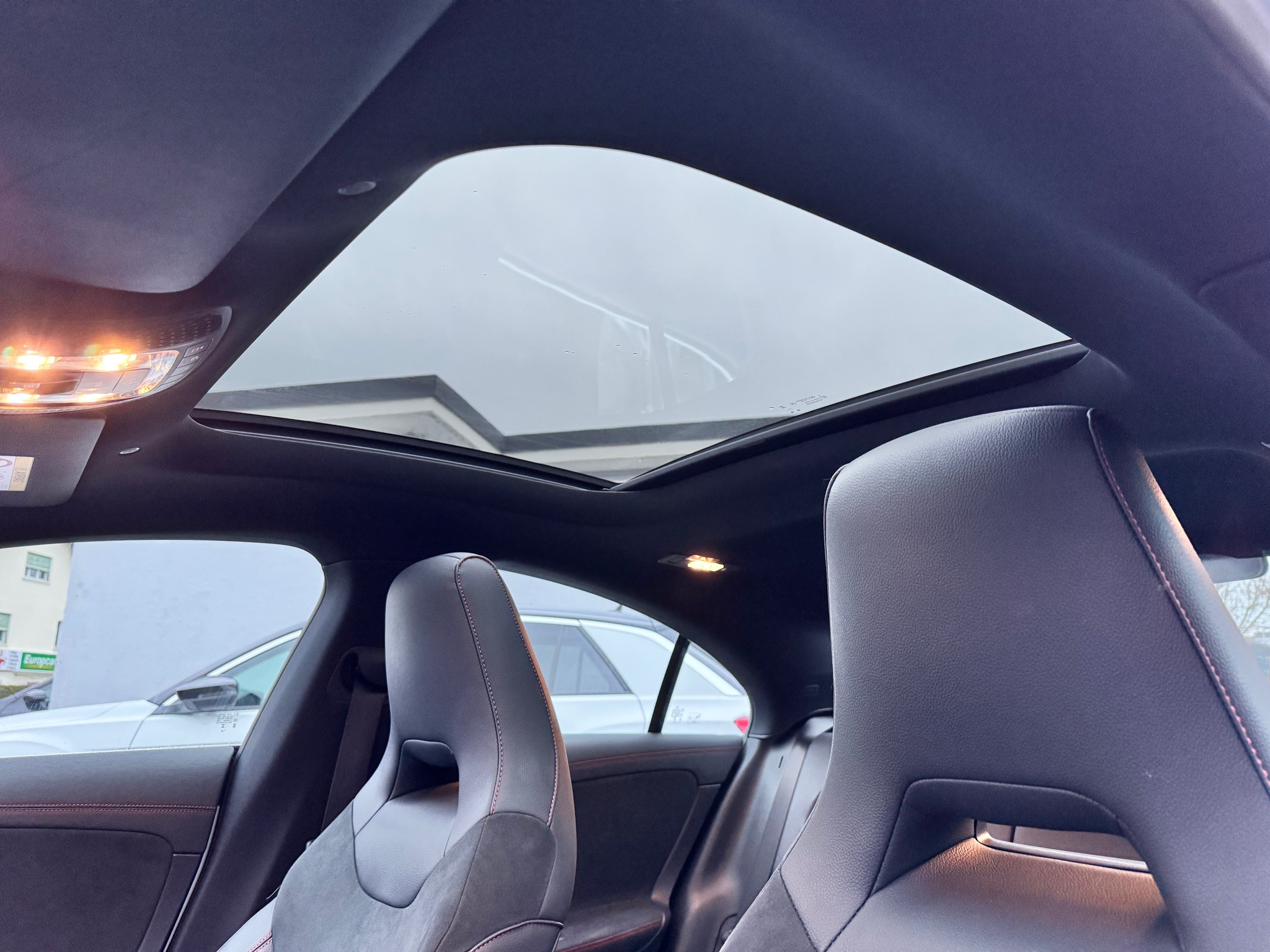 listing desktop thumbnail image 9