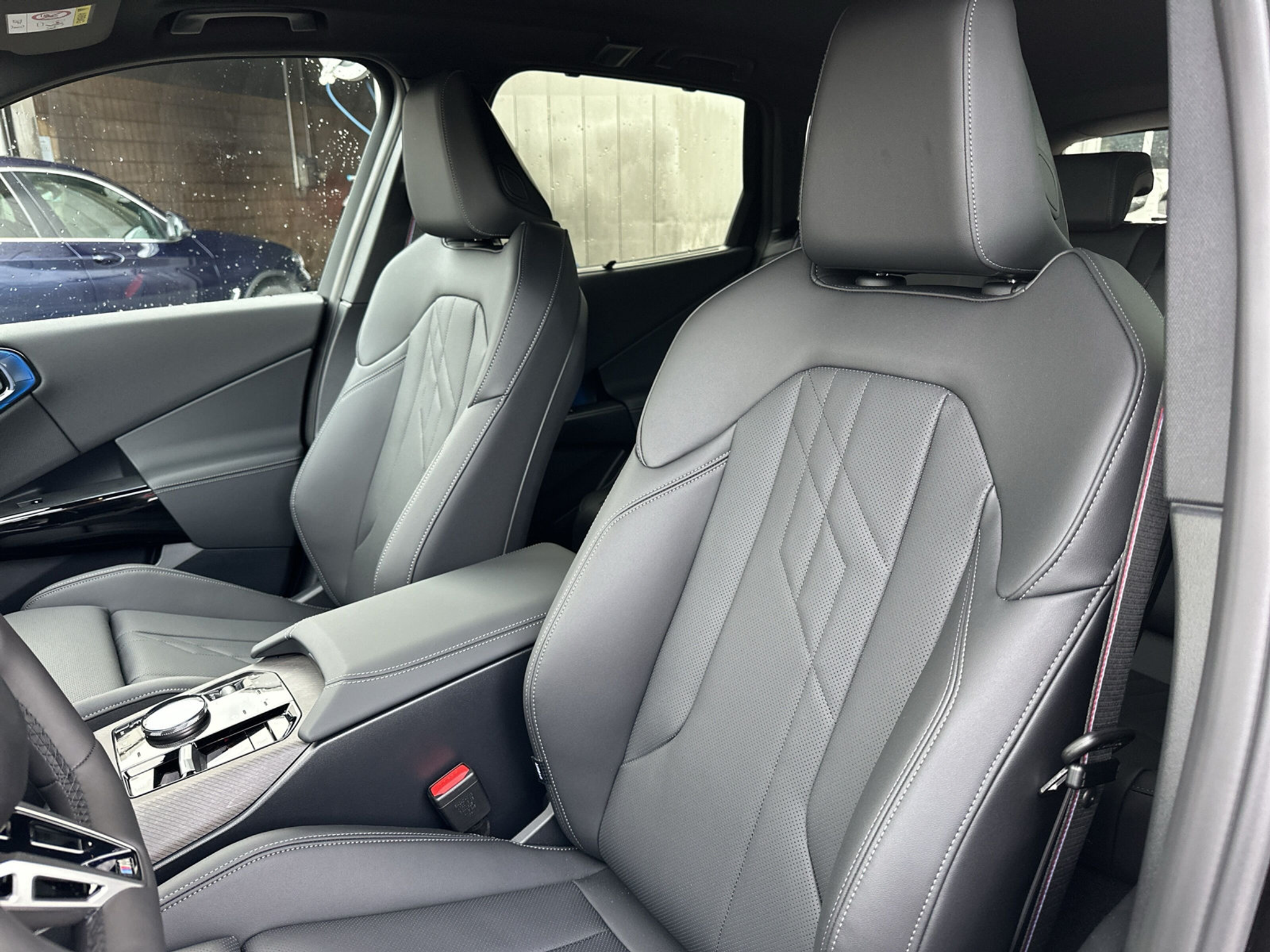 listing desktop thumbnail image 8