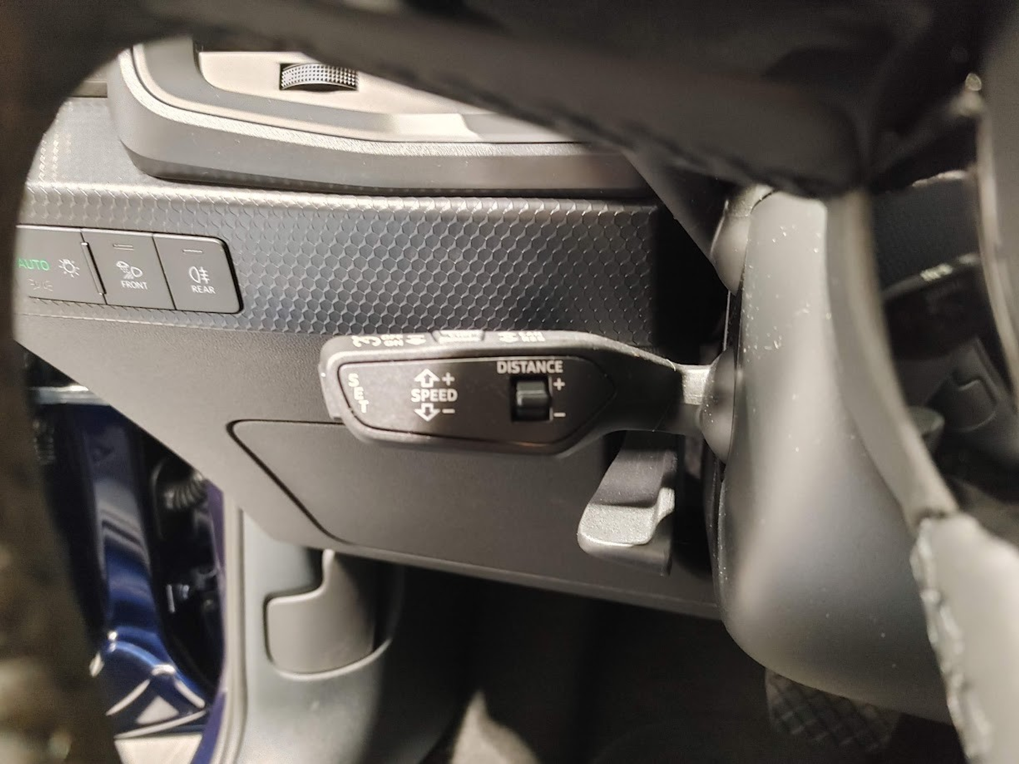 listing desktop thumbnail image 5