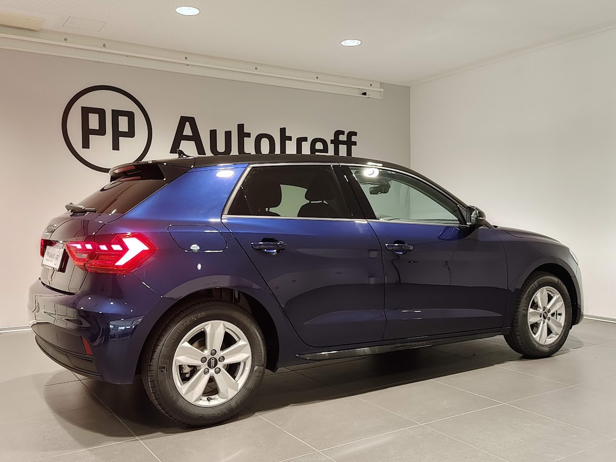 listing desktop thumbnail image 12