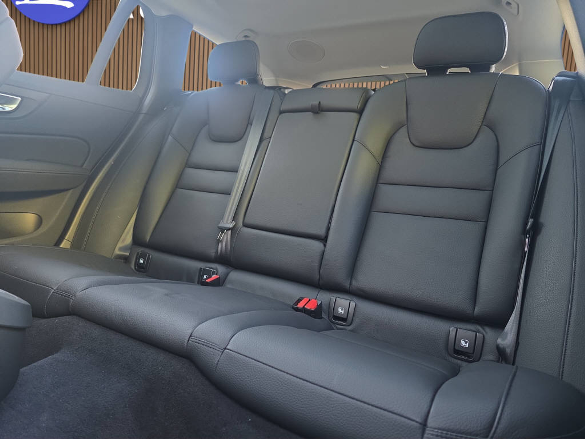 listing desktop thumbnail image 13