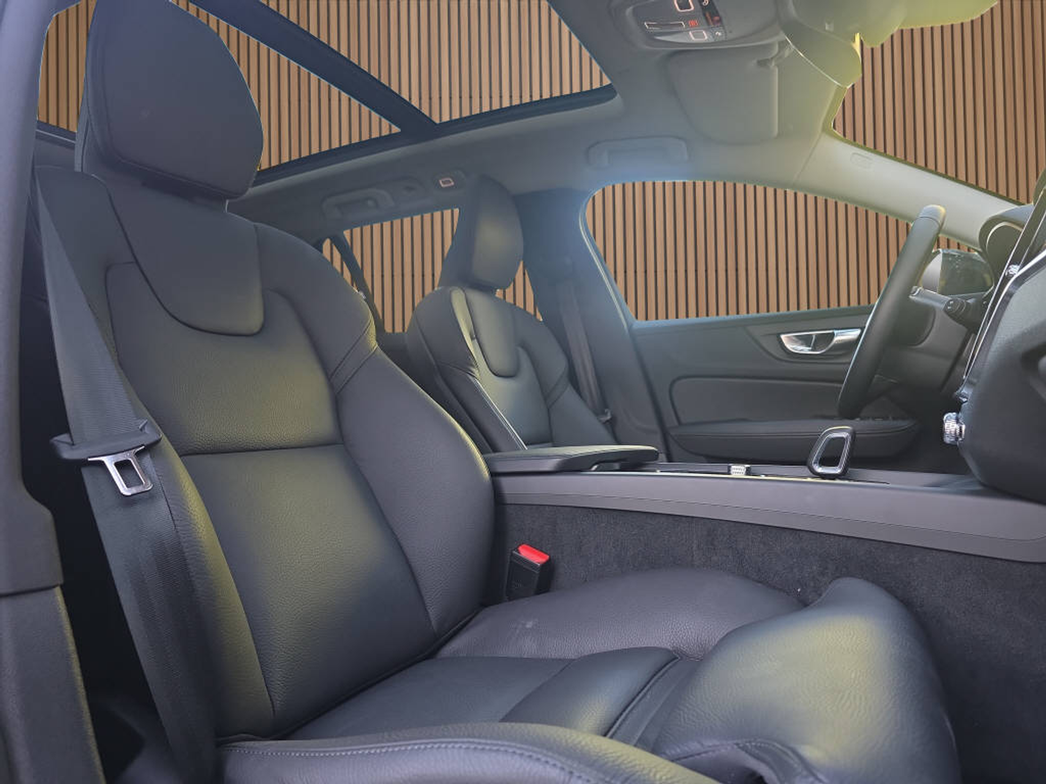 listing desktop thumbnail image 17