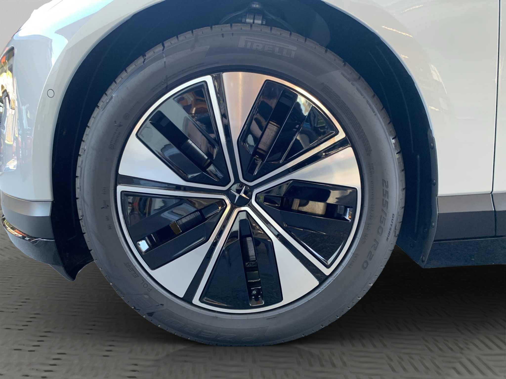 listing desktop thumbnail image 15