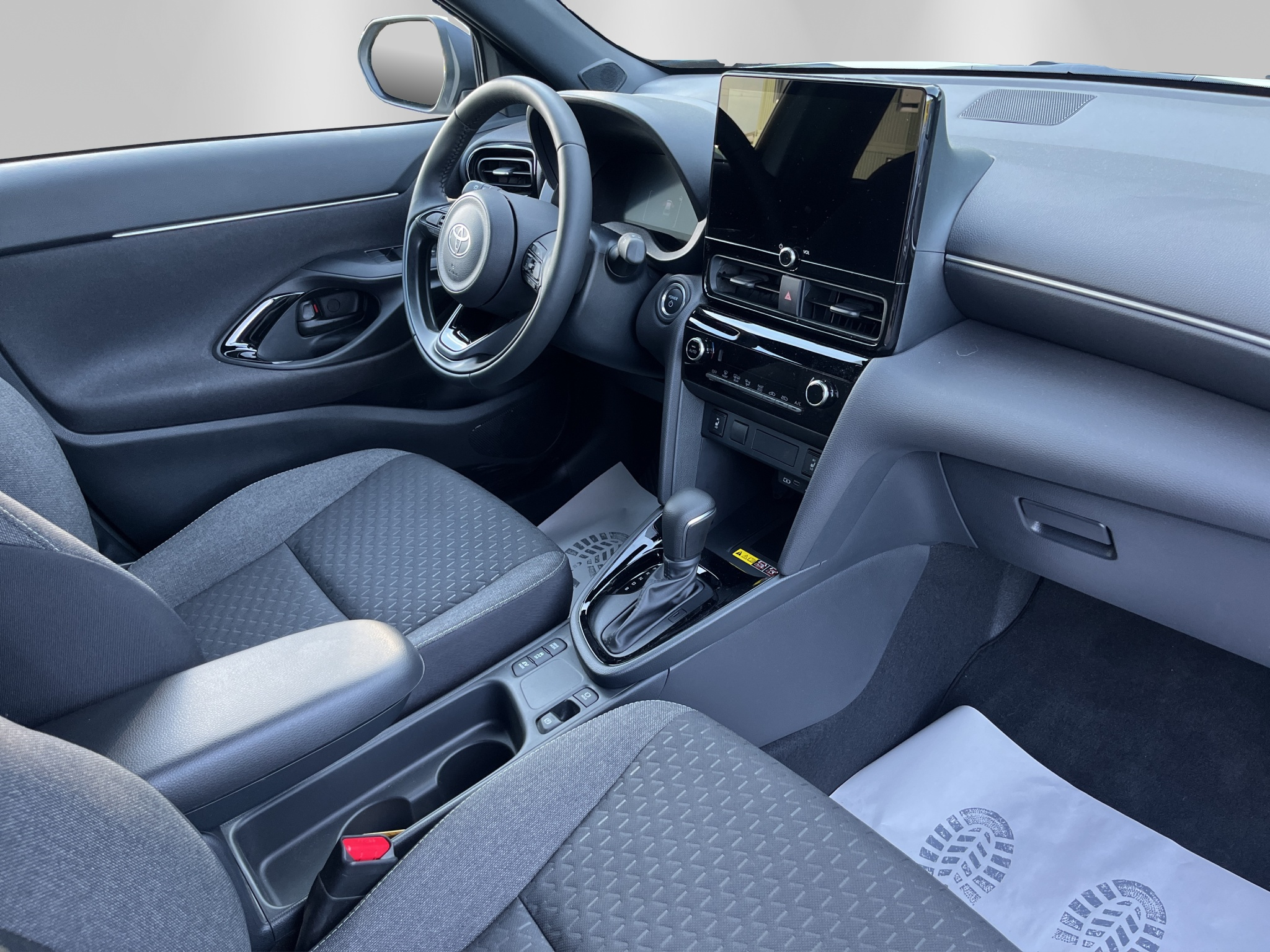 listing desktop thumbnail image 12