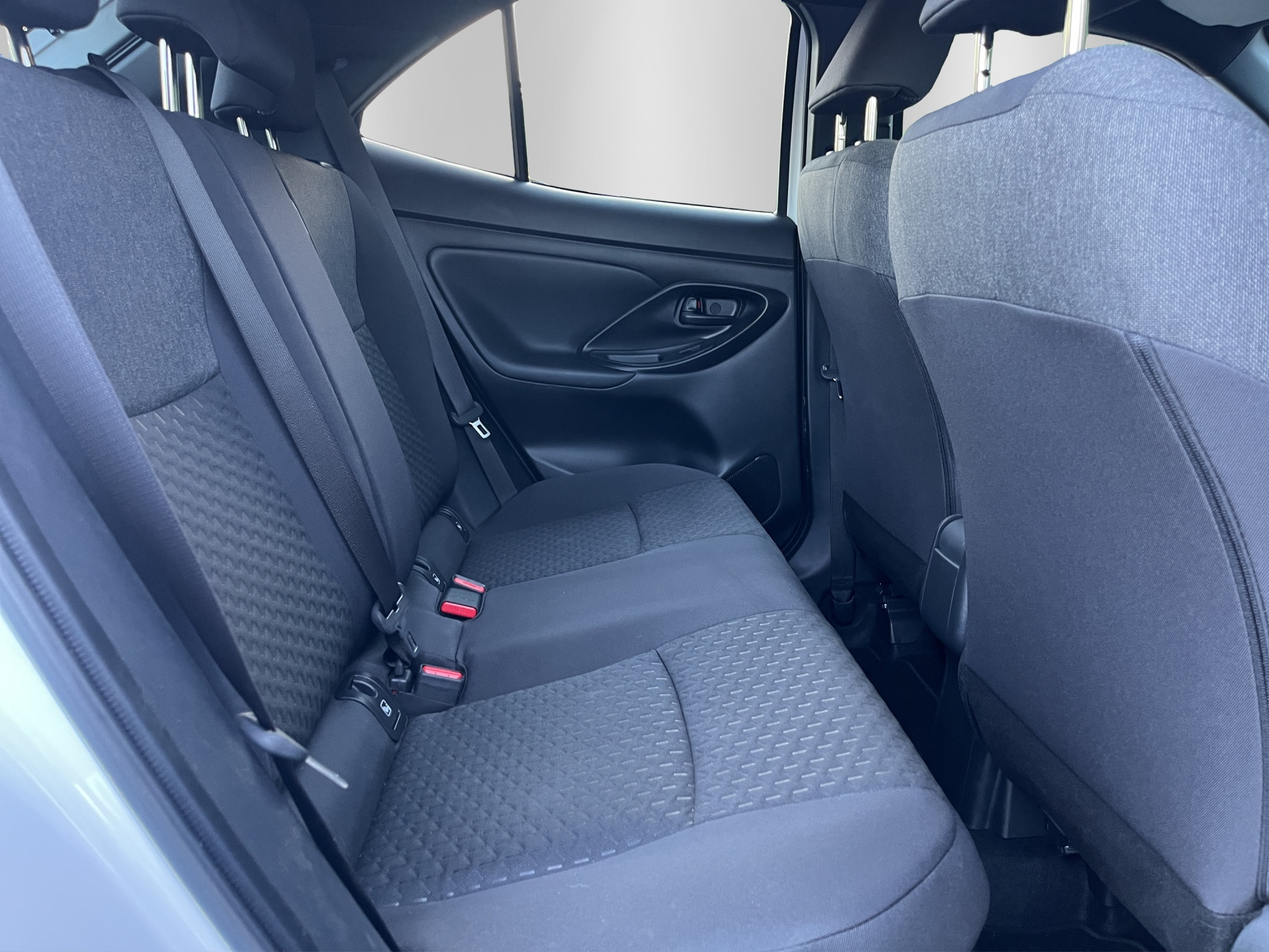 listing desktop thumbnail image 14