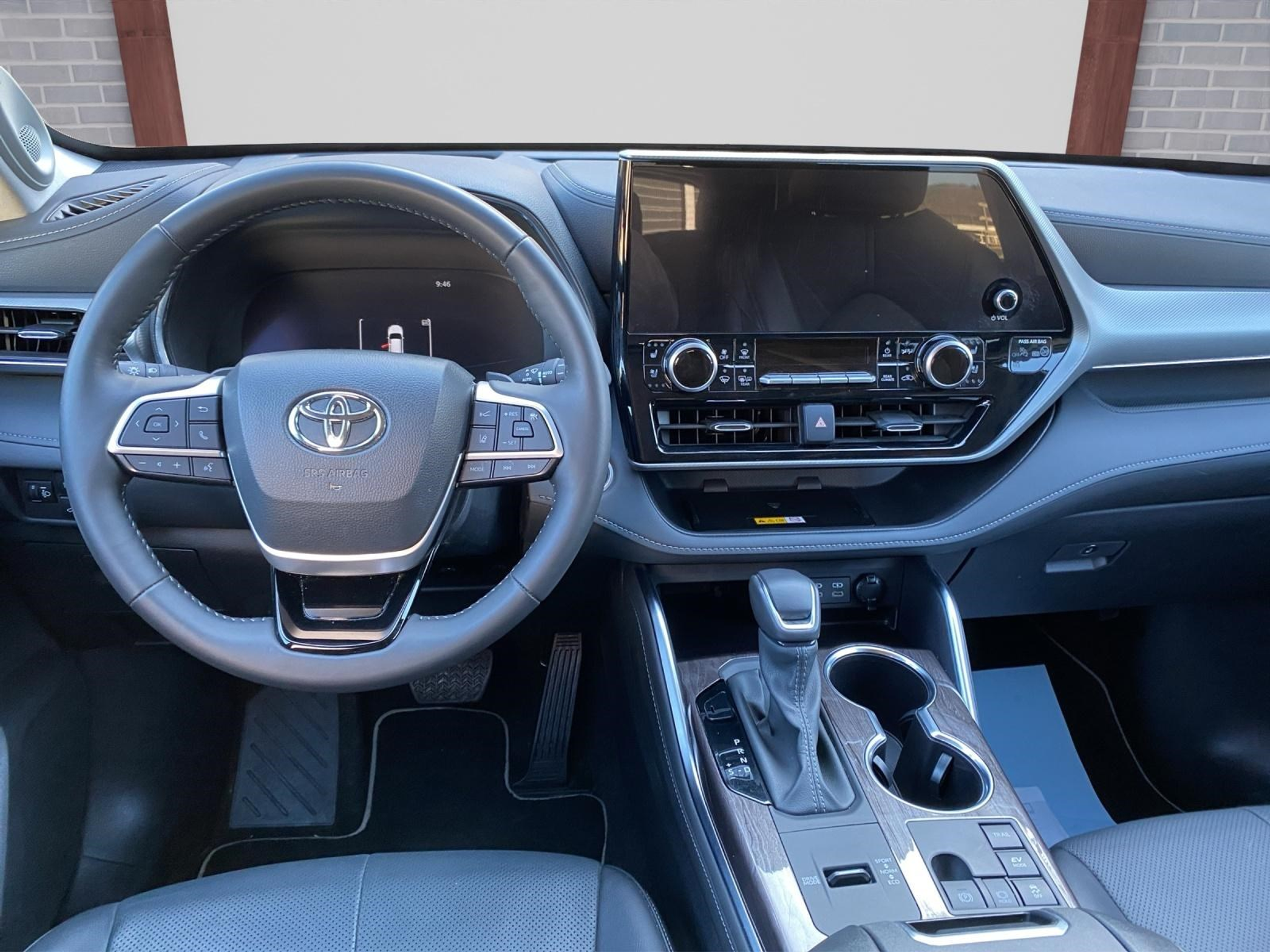 listing desktop thumbnail image 6