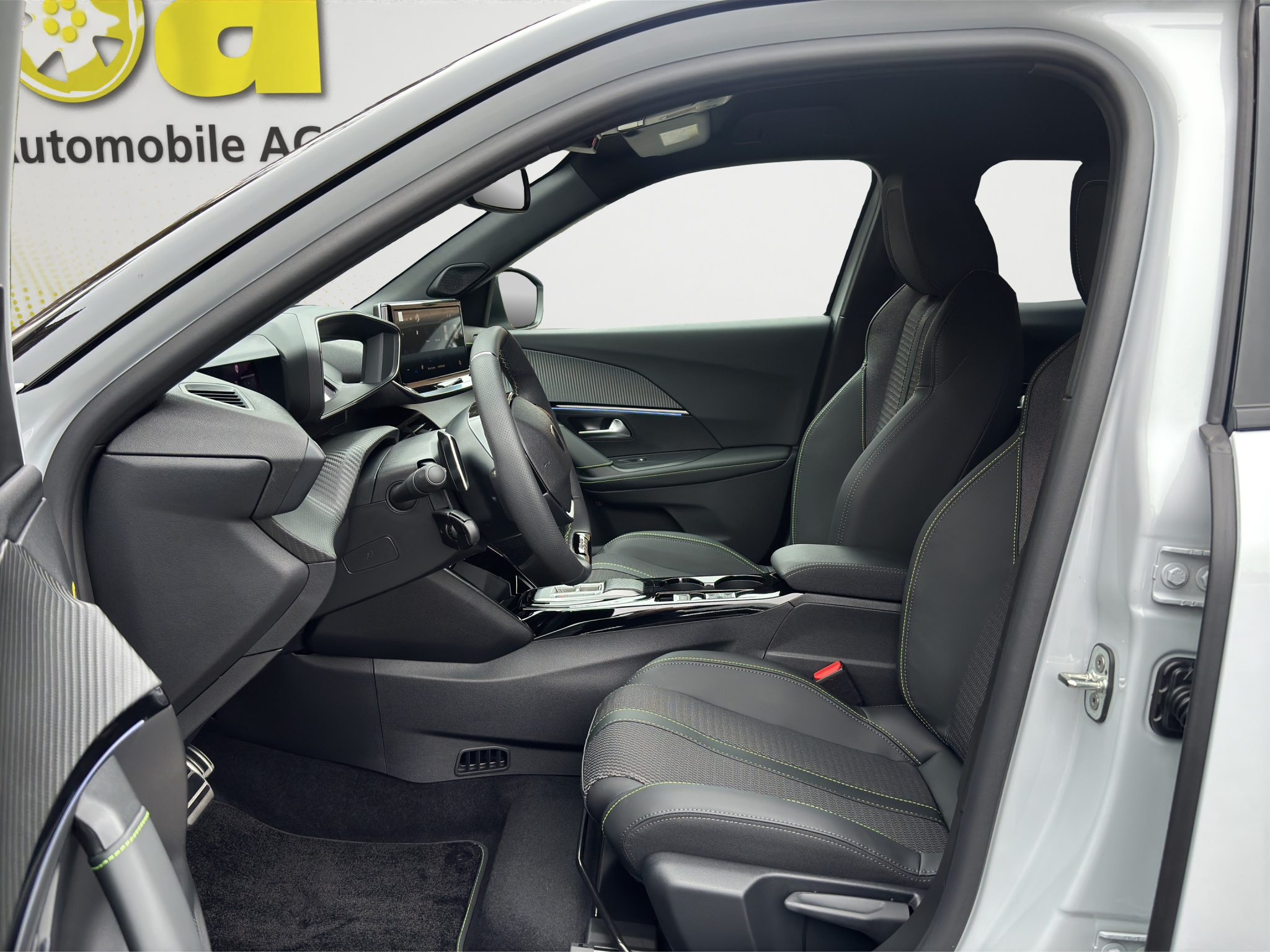 listing desktop thumbnail image 11