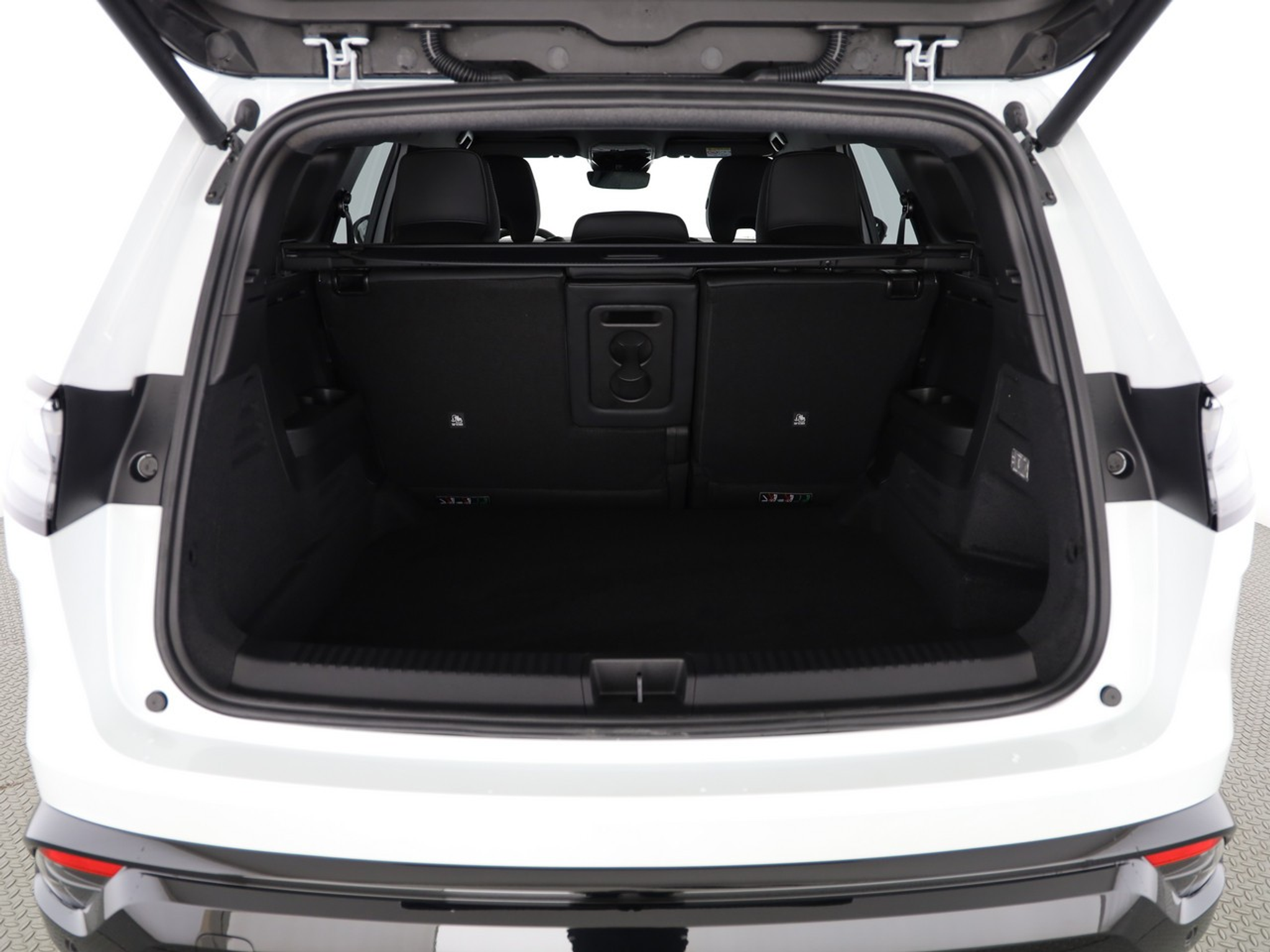 listing desktop thumbnail image 8