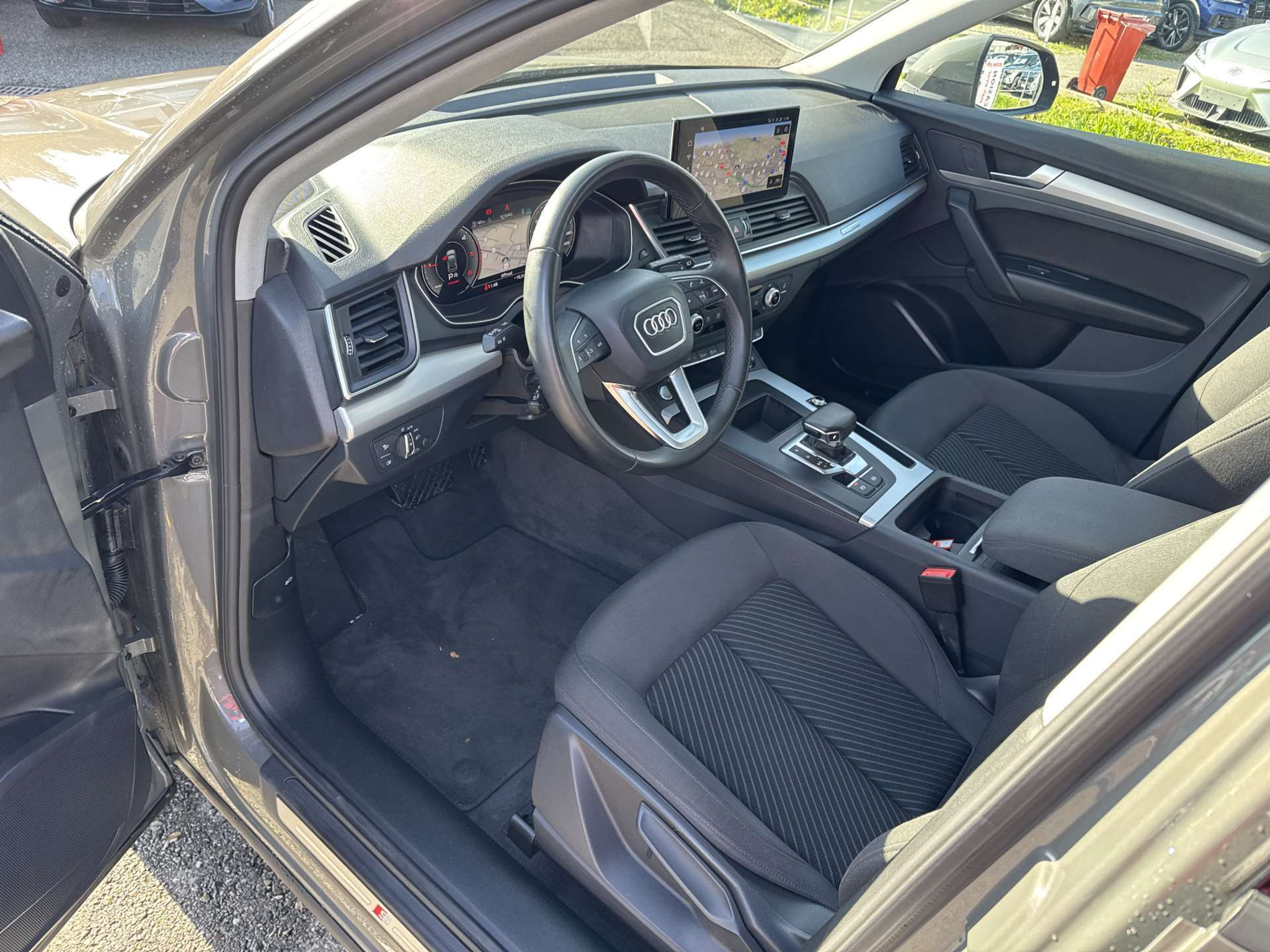 listing desktop thumbnail image 5