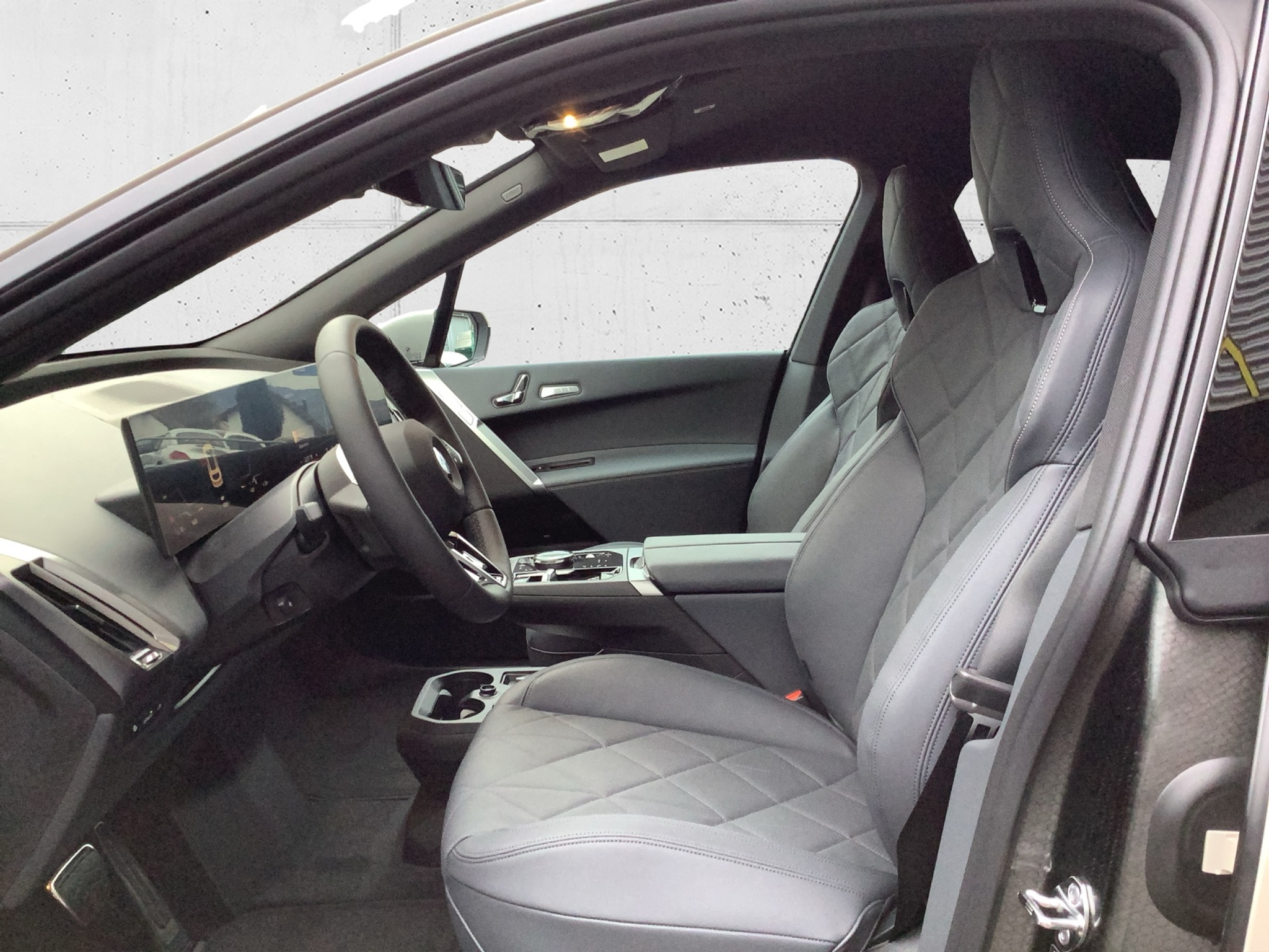 listing desktop thumbnail image 11