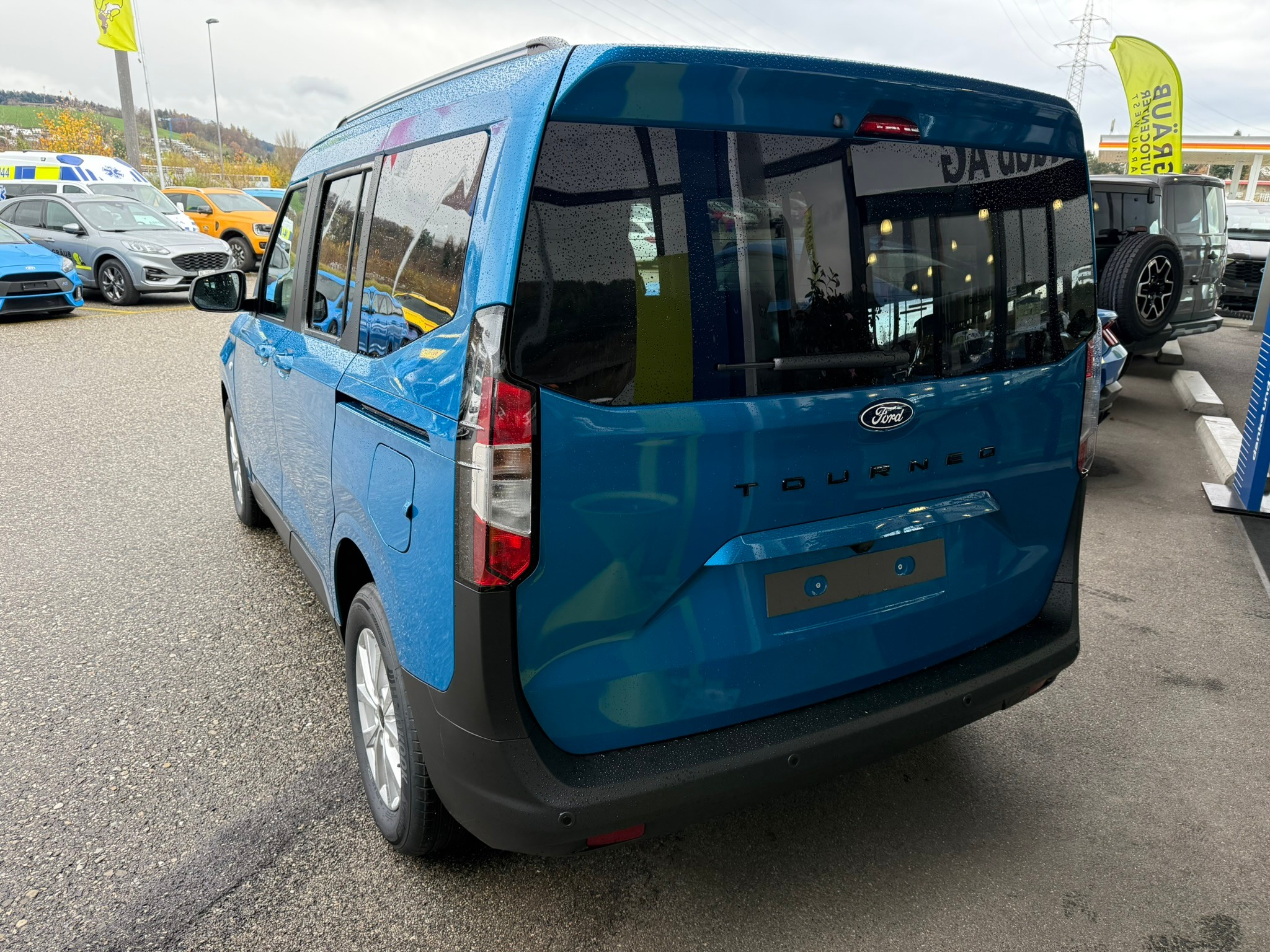 listing desktop thumbnail image 4