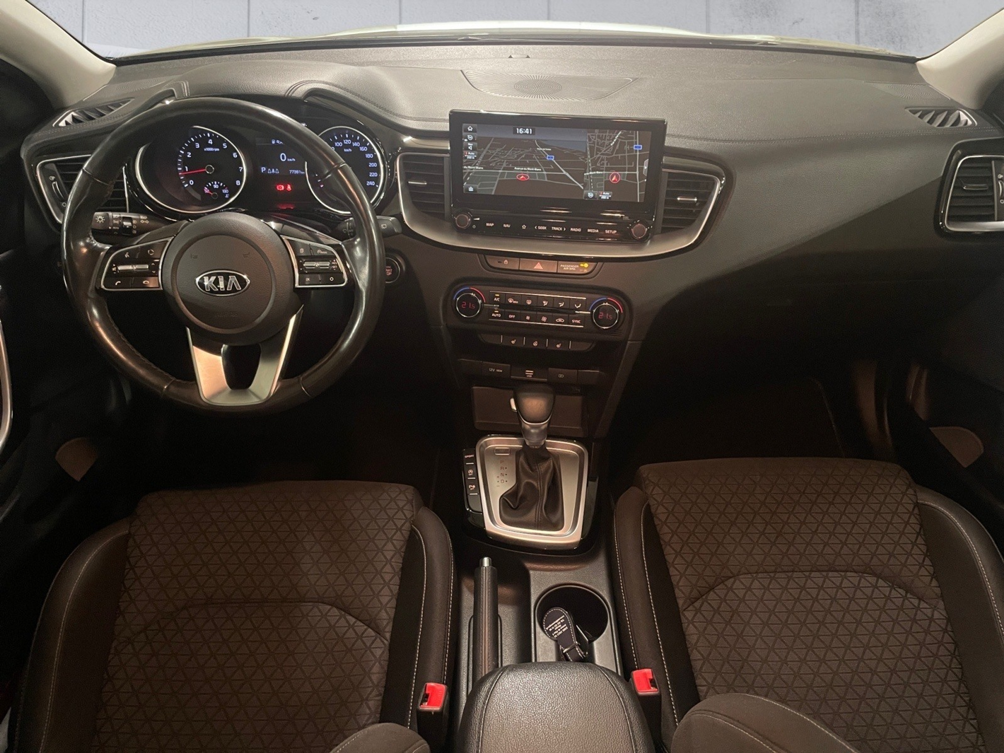 listing desktop thumbnail image 9