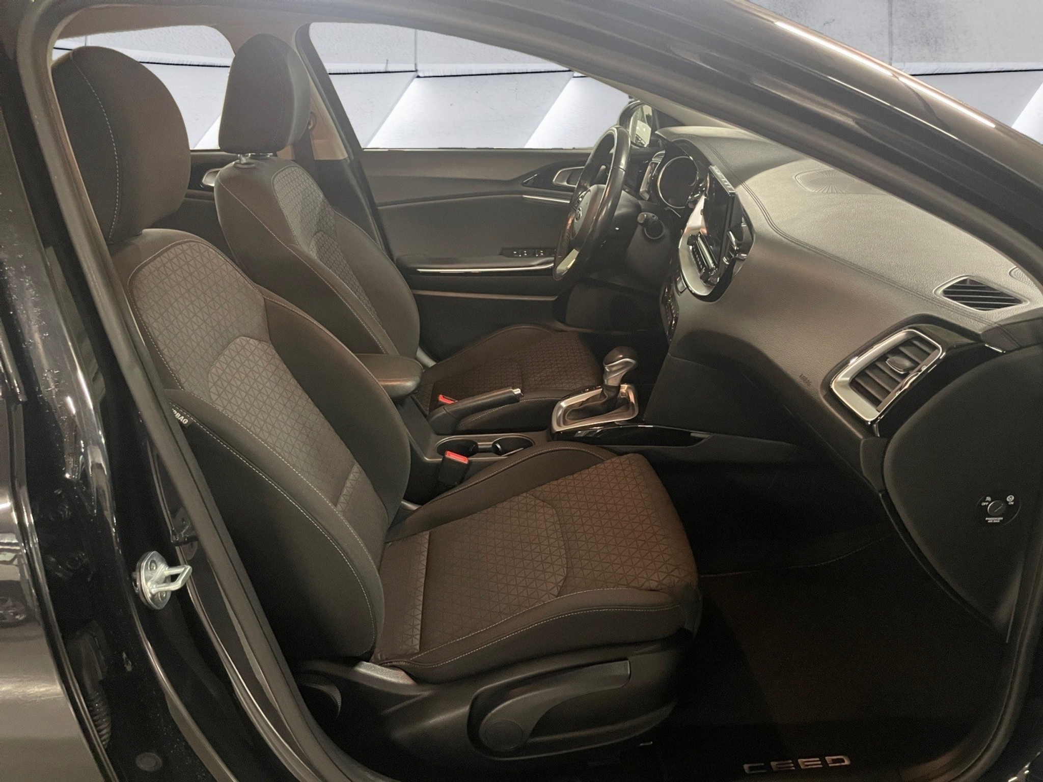 listing desktop thumbnail image 13