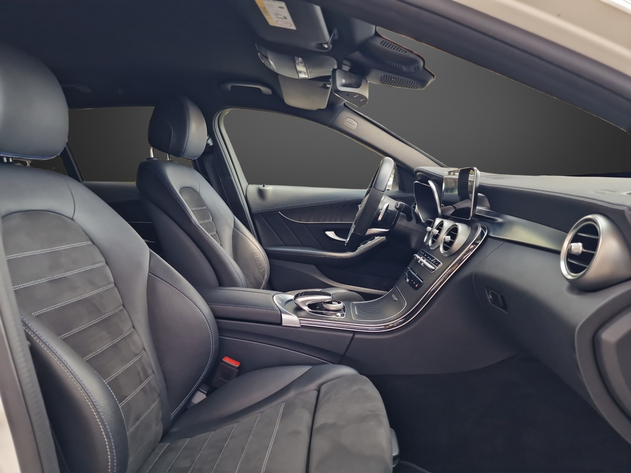 listing desktop thumbnail image 11