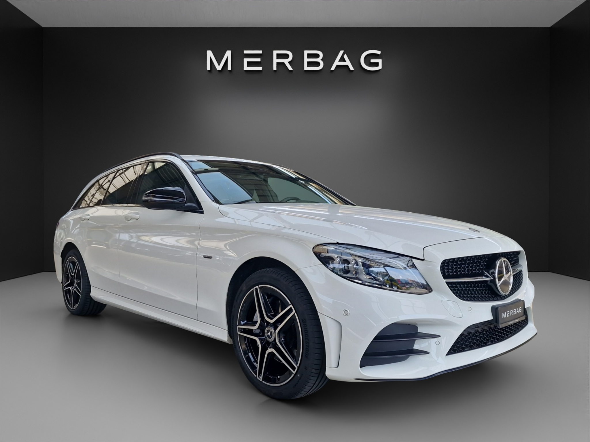 listing desktop thumbnail image 5