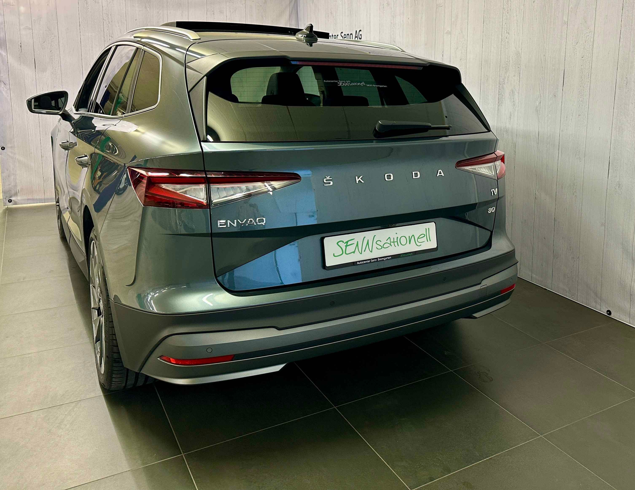 listing desktop thumbnail image 4