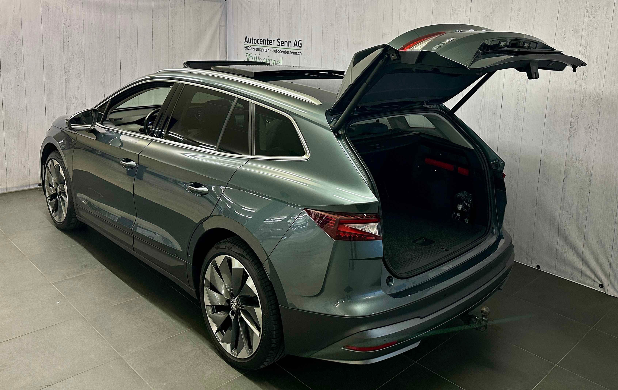 listing desktop thumbnail image 15