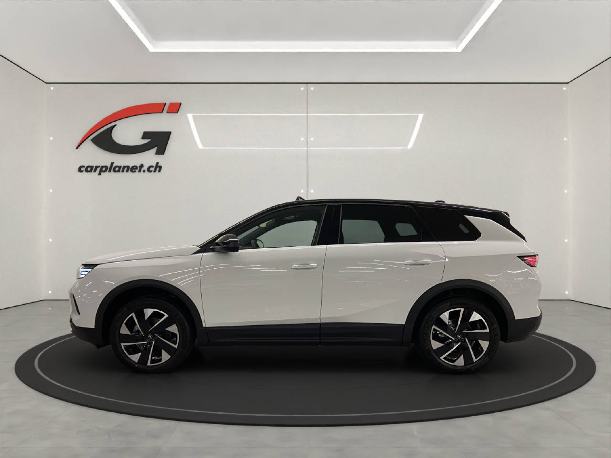 listing desktop thumbnail image 1