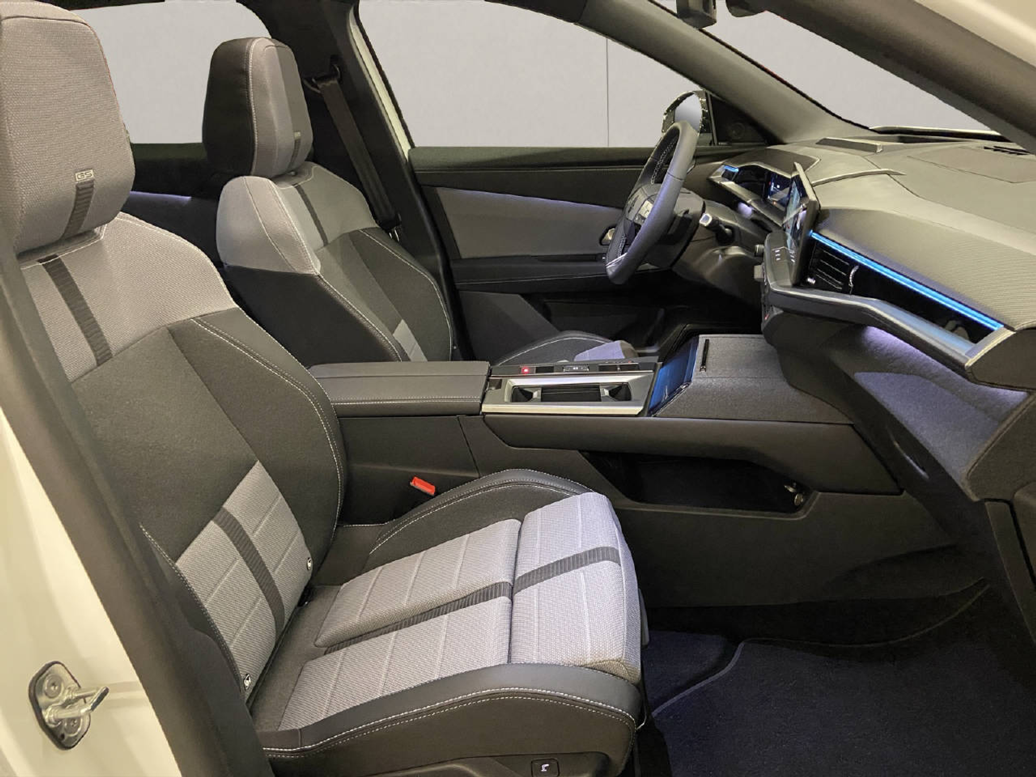 listing desktop thumbnail image 11