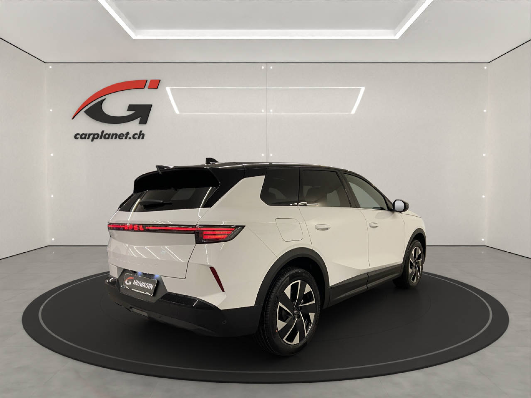 listing desktop thumbnail image 3