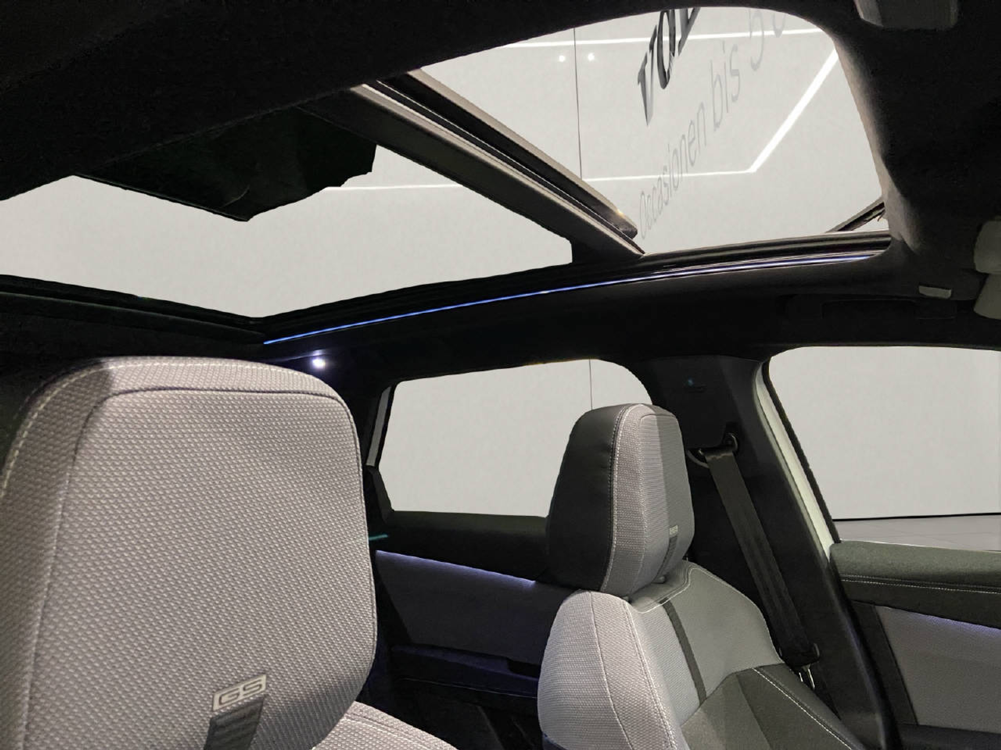 listing desktop thumbnail image 12