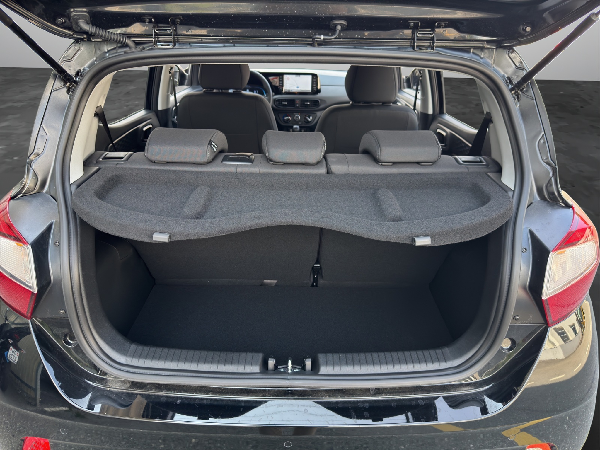 listing desktop thumbnail image 14