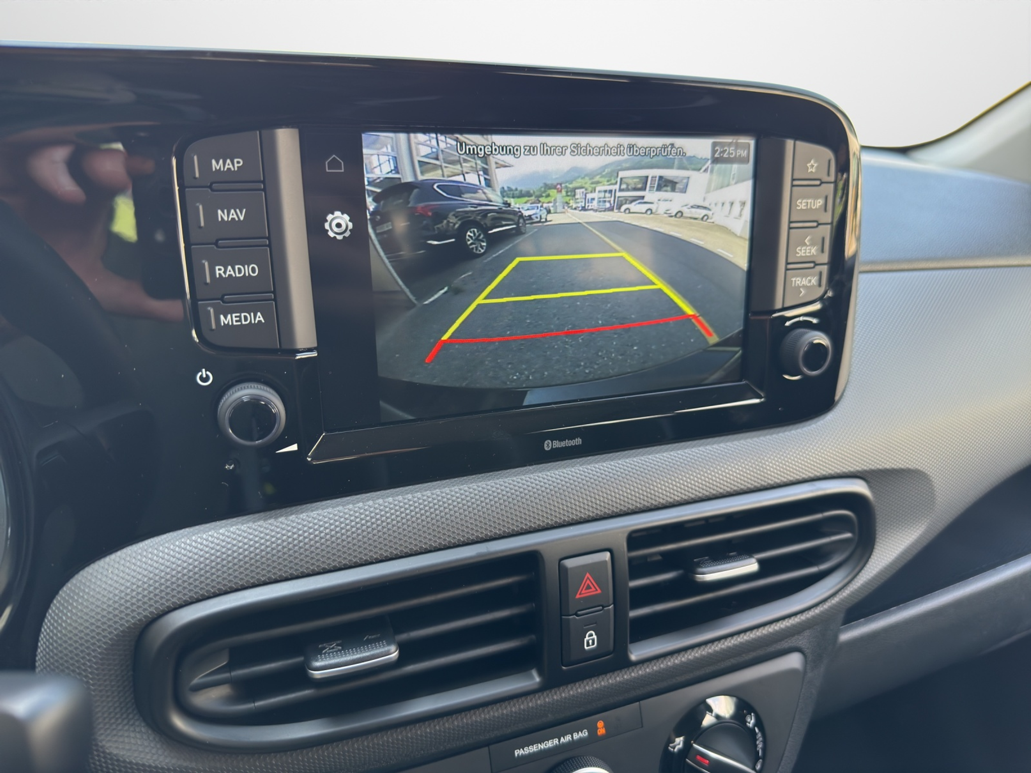 listing desktop thumbnail image 12