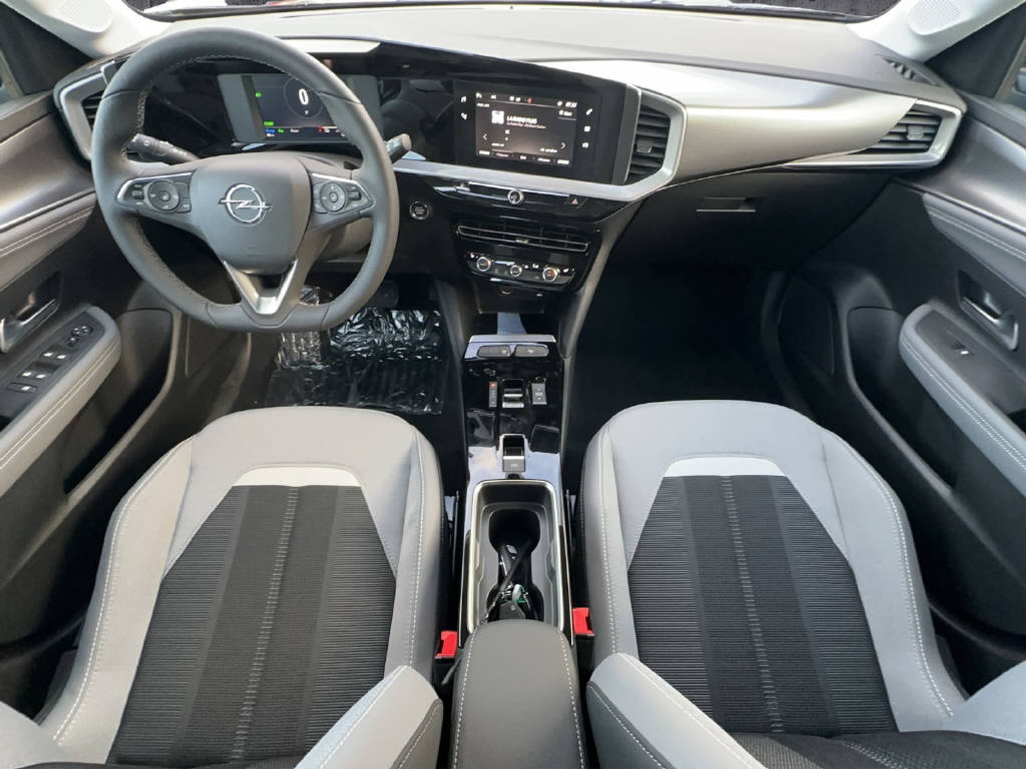 listing desktop thumbnail image 12