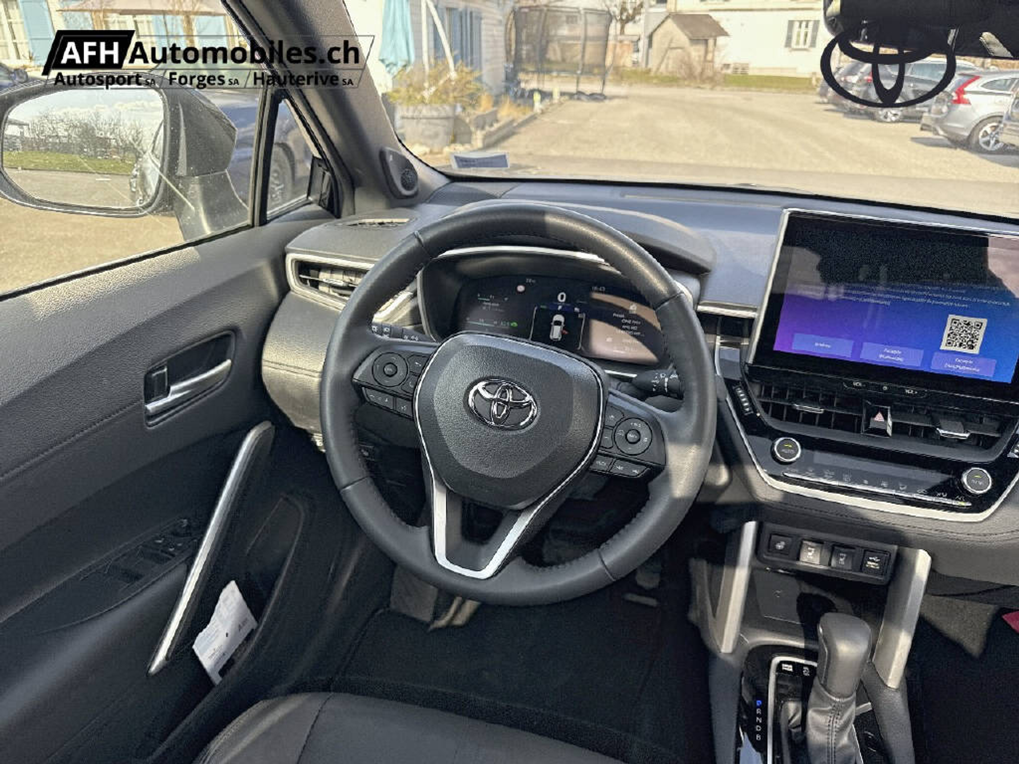 listing desktop thumbnail image 2