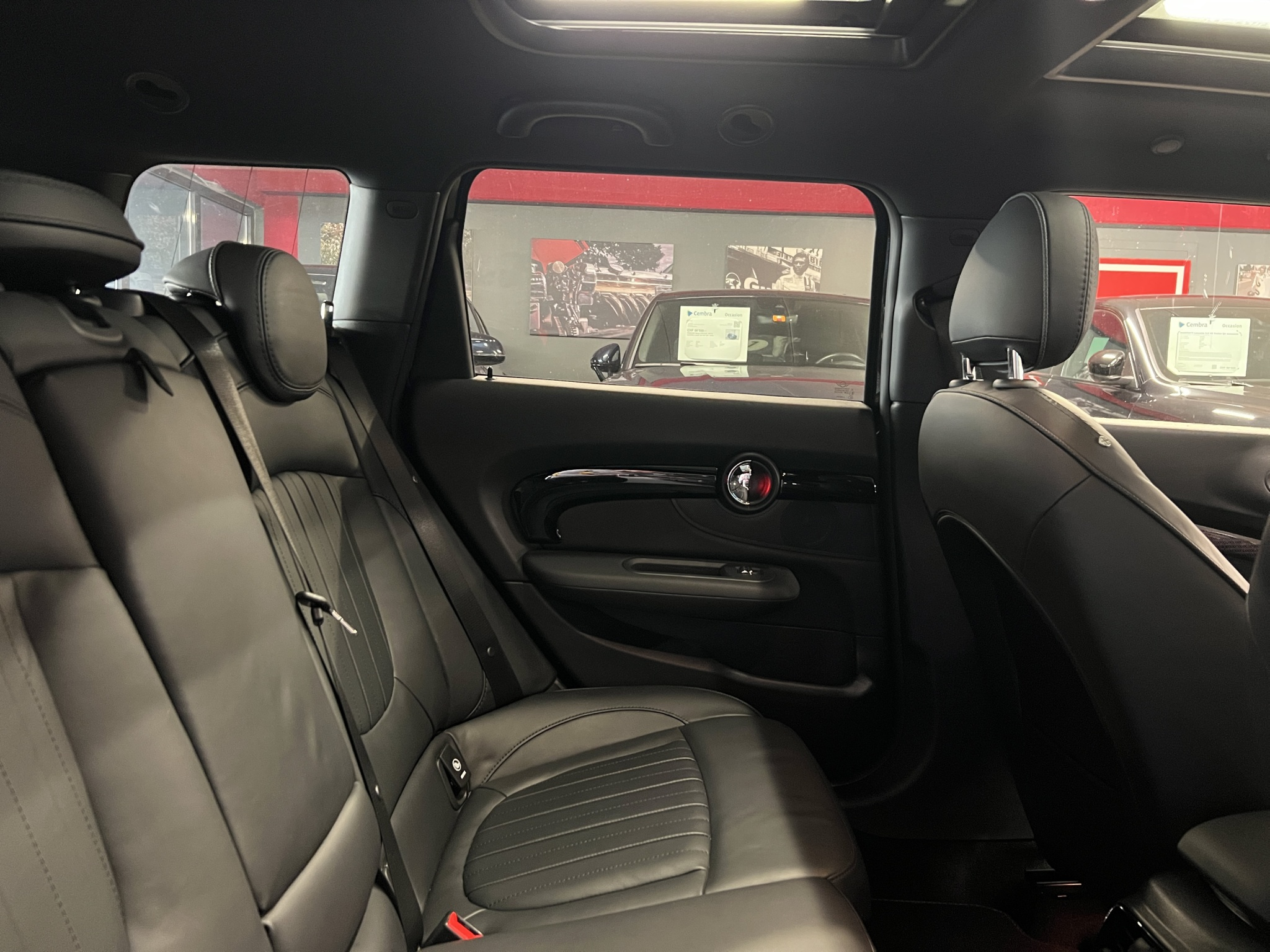 listing desktop thumbnail image 11