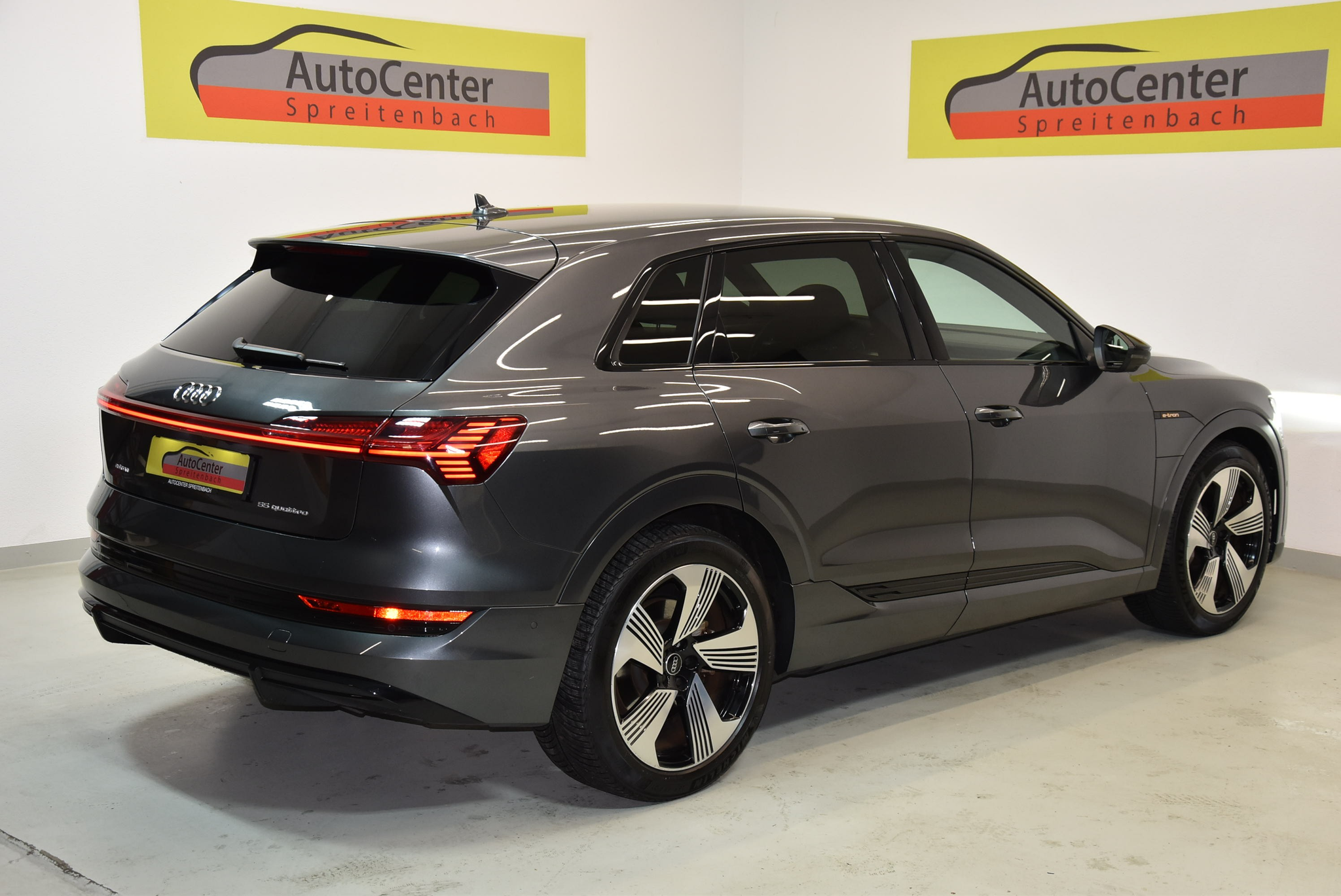 listing desktop thumbnail image 12