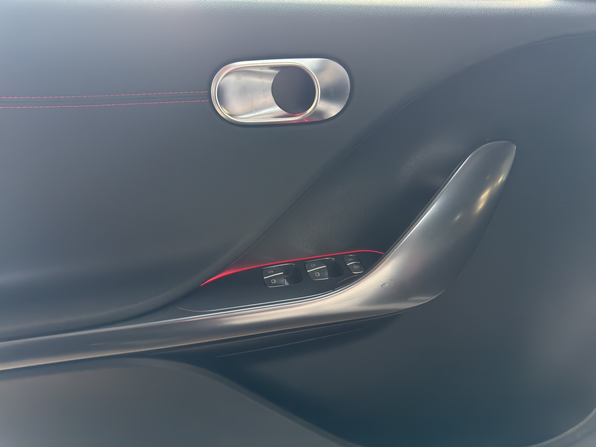 listing desktop thumbnail image 14