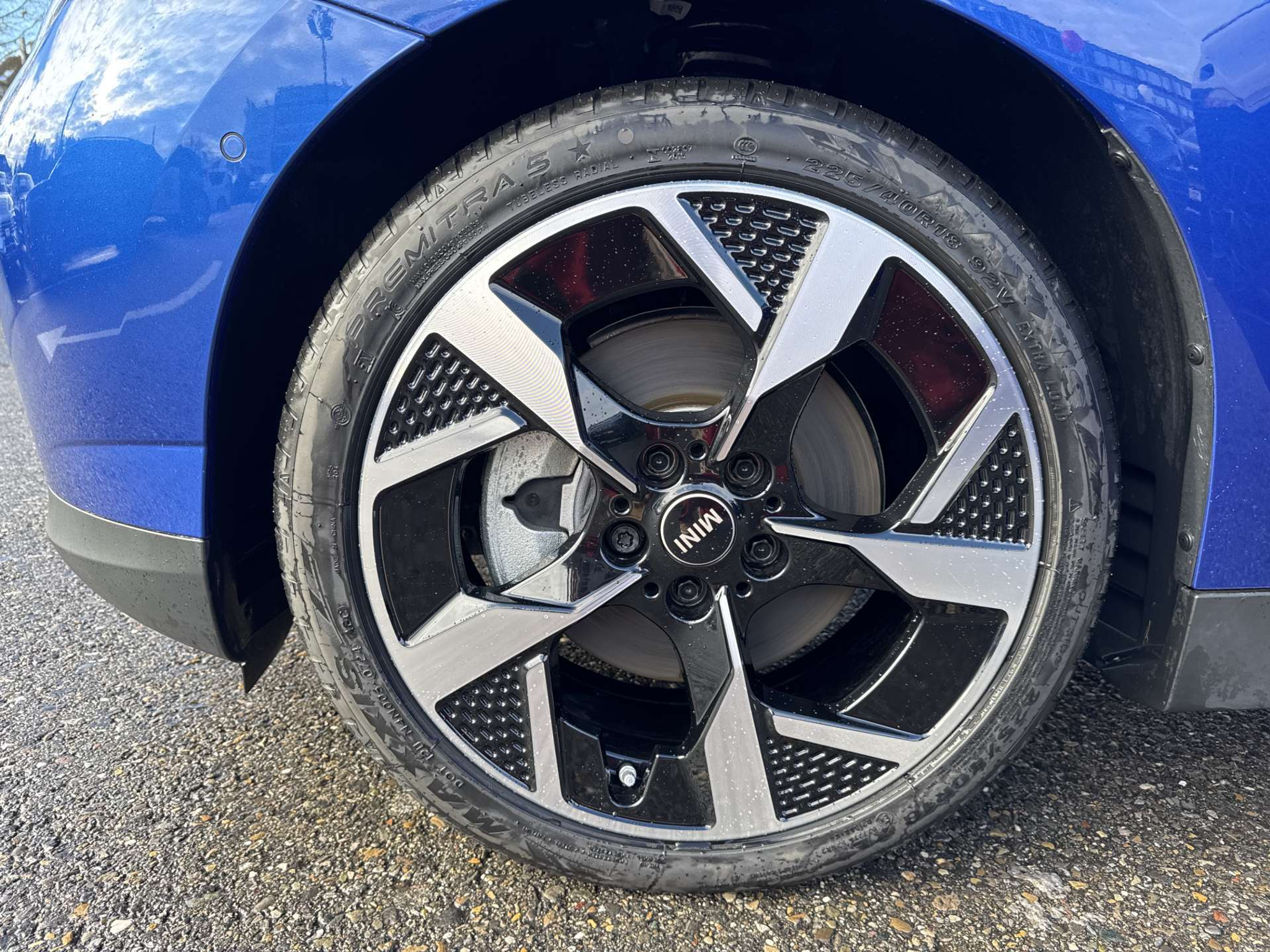 listing desktop thumbnail image 7