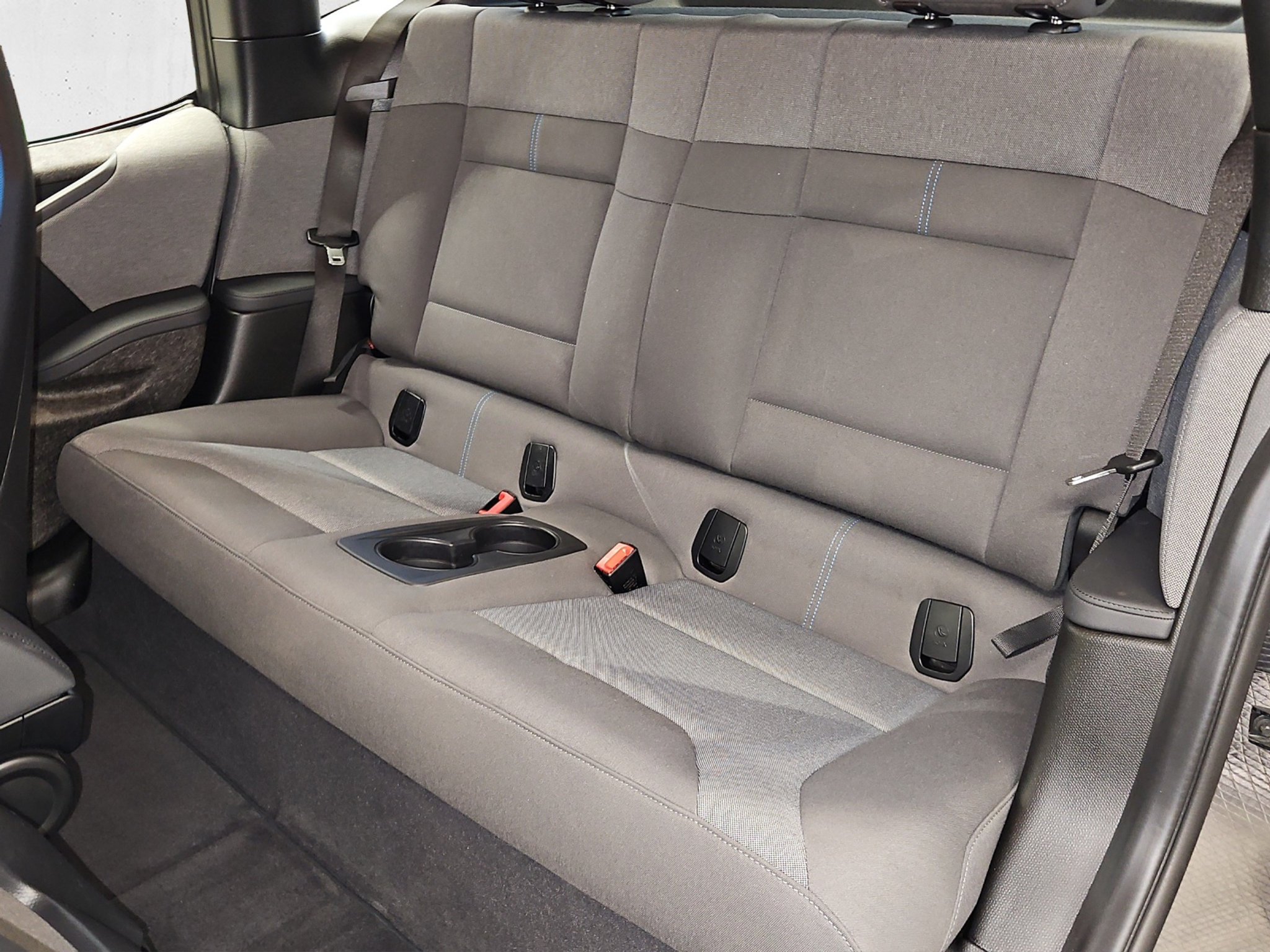 listing desktop thumbnail image 10