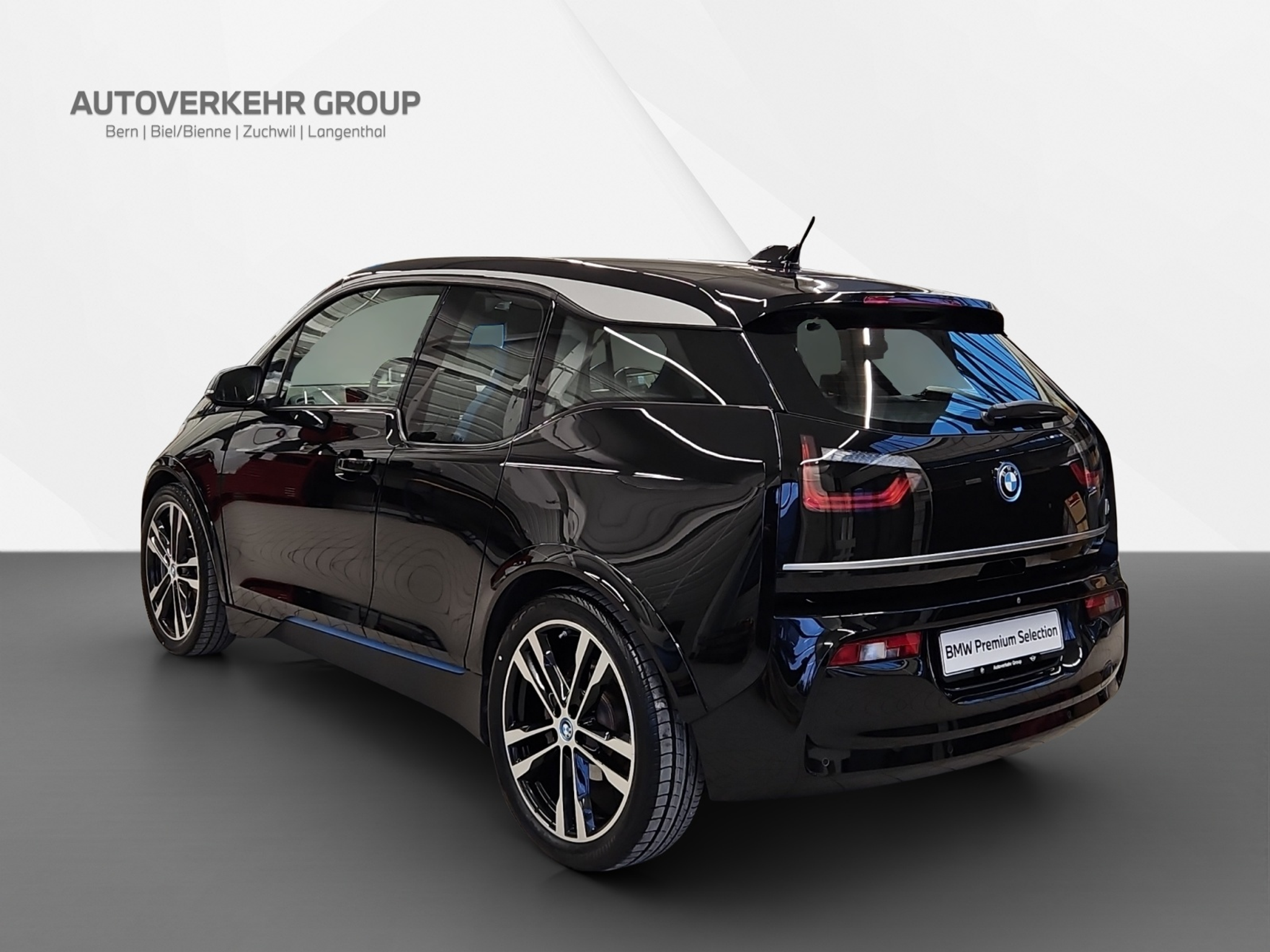 listing desktop thumbnail image 3