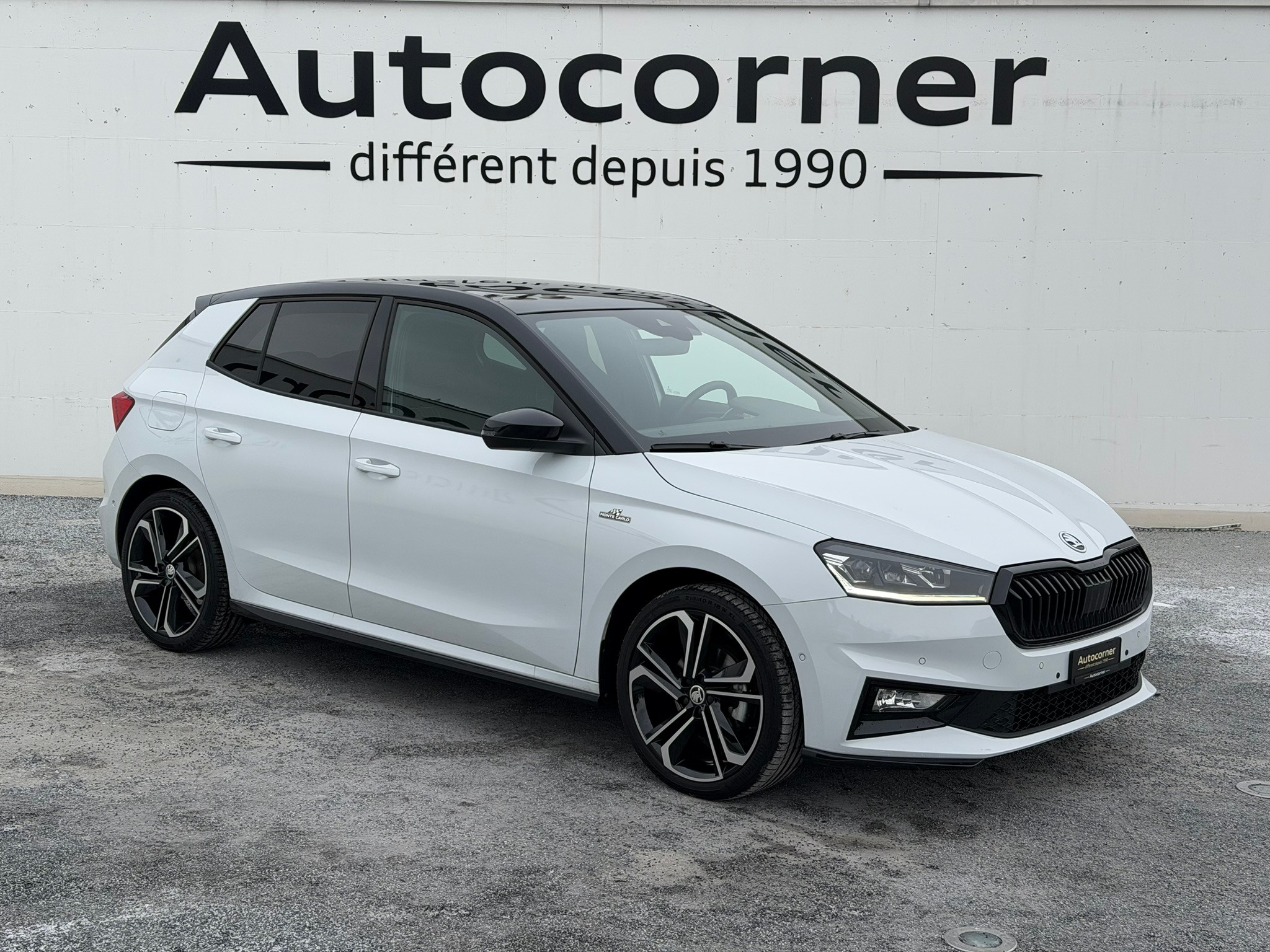 listing desktop thumbnail image 1