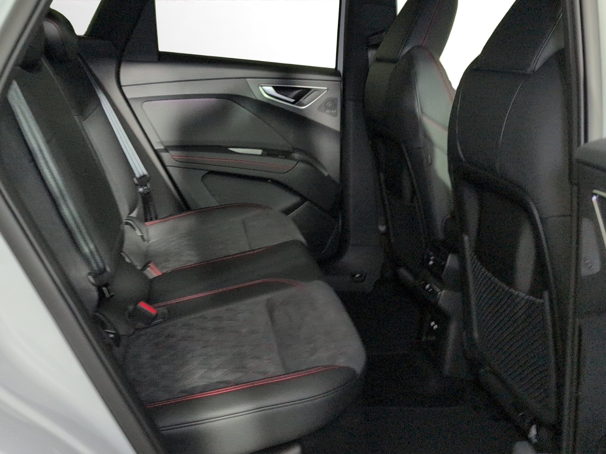 listing desktop thumbnail image 8