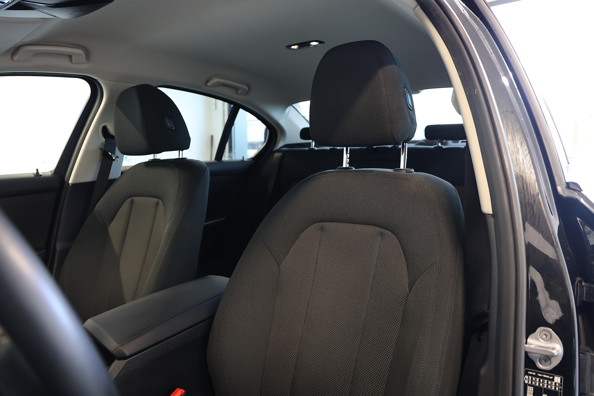 listing desktop thumbnail image 6