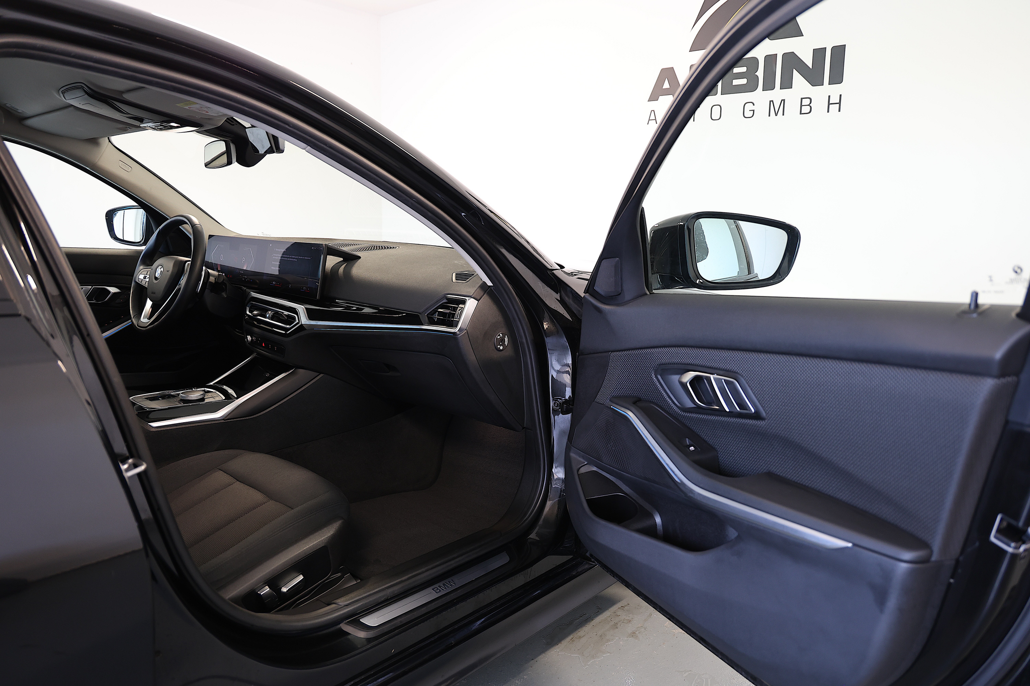 listing desktop thumbnail image 10