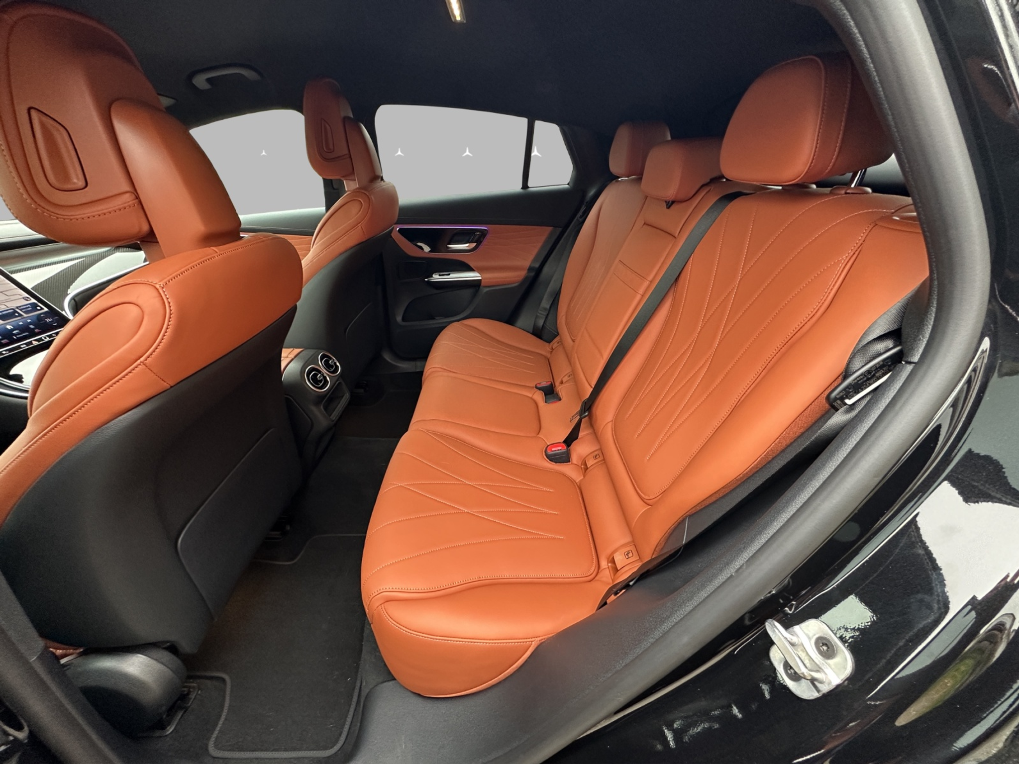 listing desktop thumbnail image 9